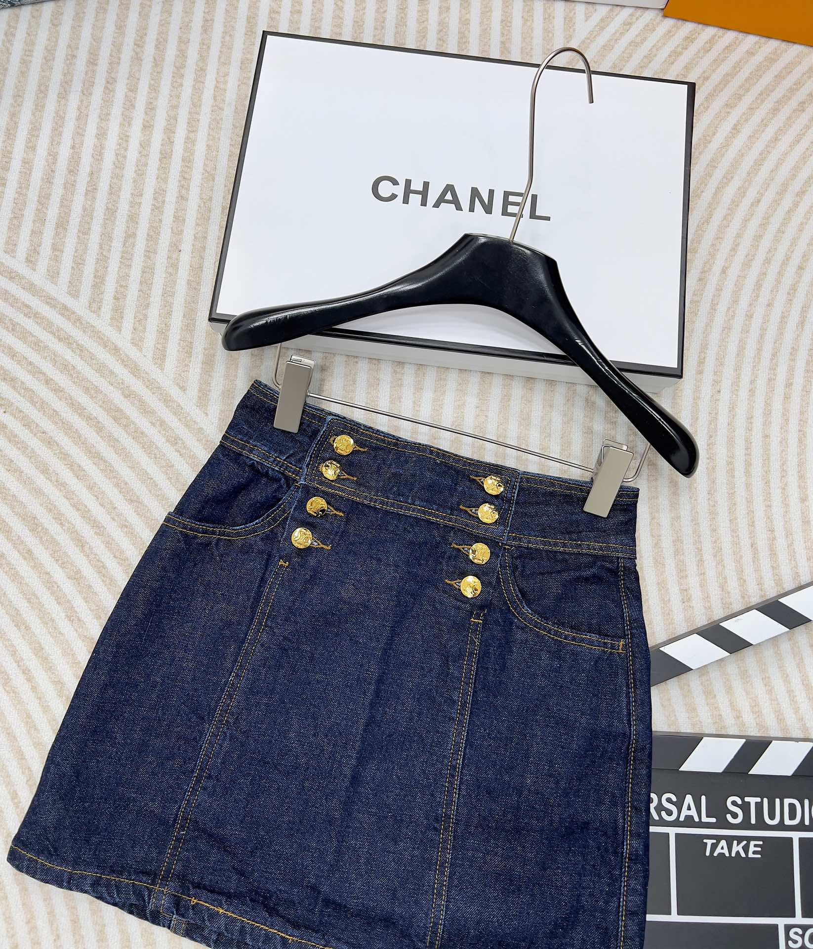 CELINE トラペーズ ミドルライズ ミニスカート