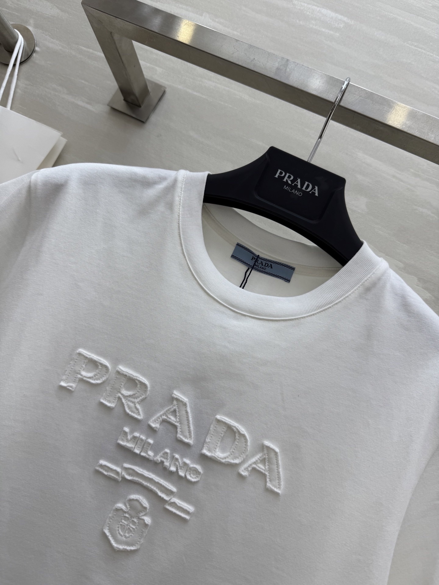 Prada エンブロイダリー ジャージー Tシャツ