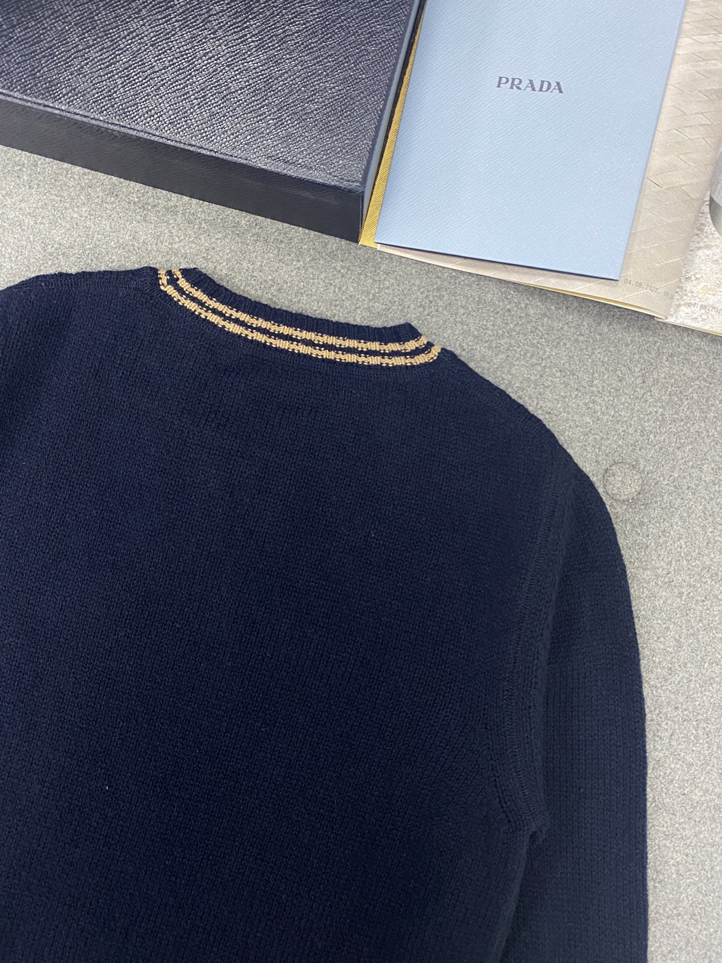 Prada ウールxカシミヤ クルーネック セーター