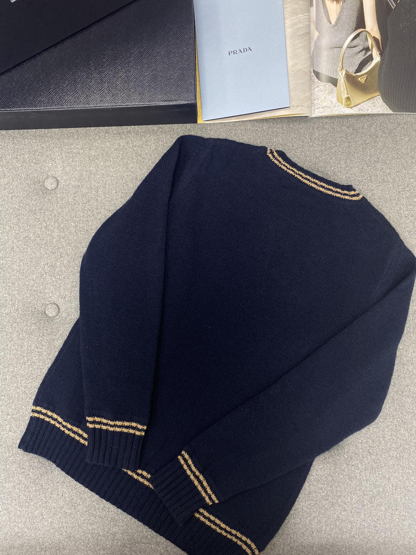 Prada ウールxカシミヤ クルーネック セーター