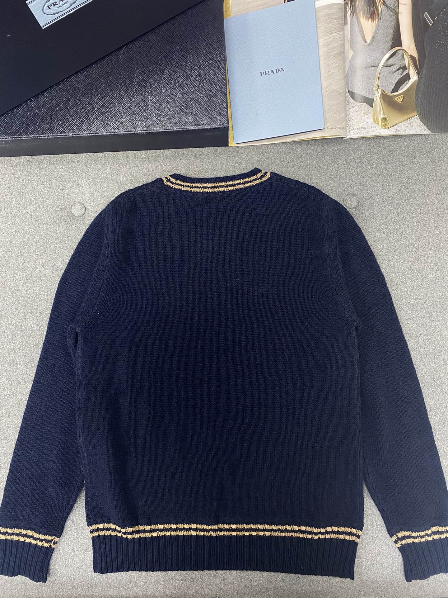 Prada ウールxカシミヤ クルーネック セーター