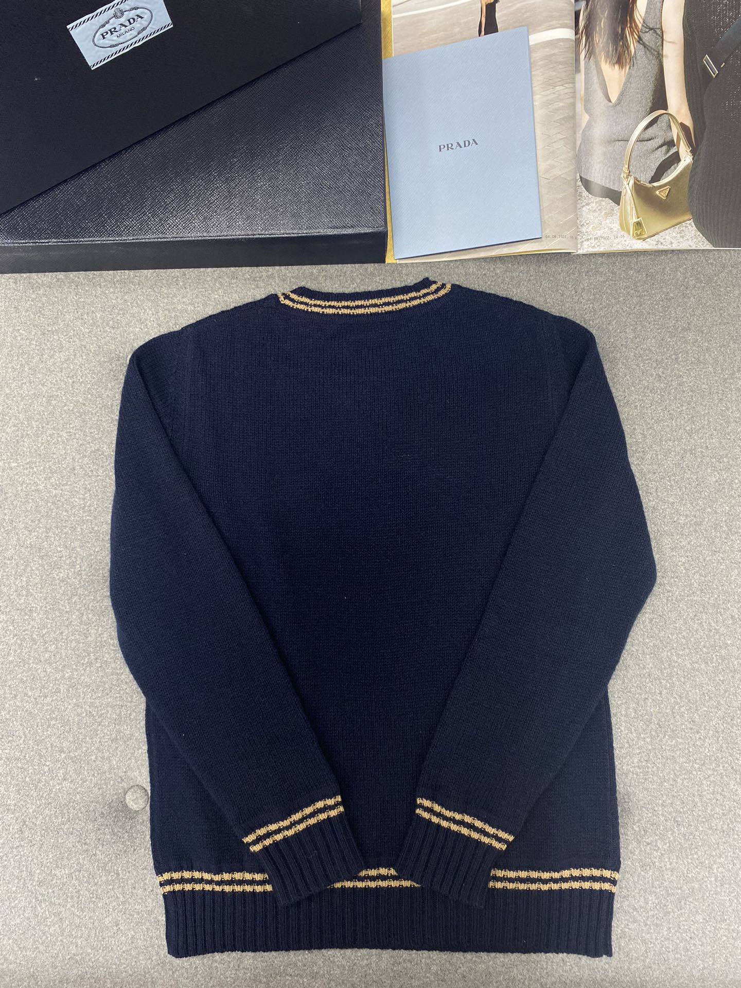 Prada ウールxカシミヤ クルーネック セーター