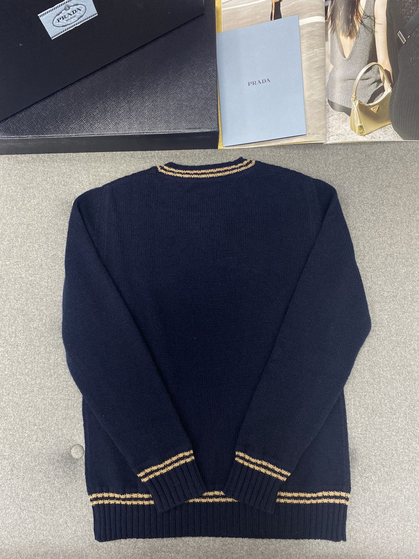 Prada ウールxカシミヤ クルーネック セーター