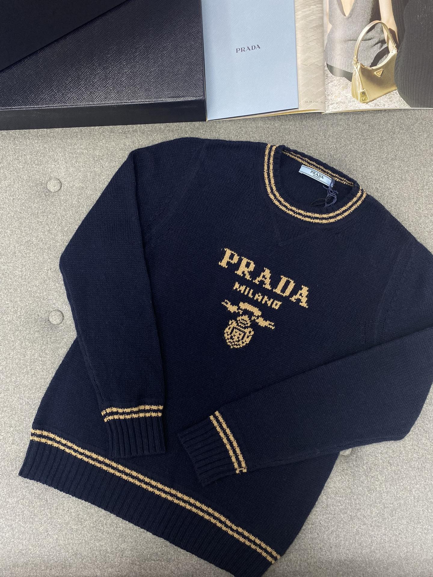 Prada ウールxカシミヤ クルーネック セーター