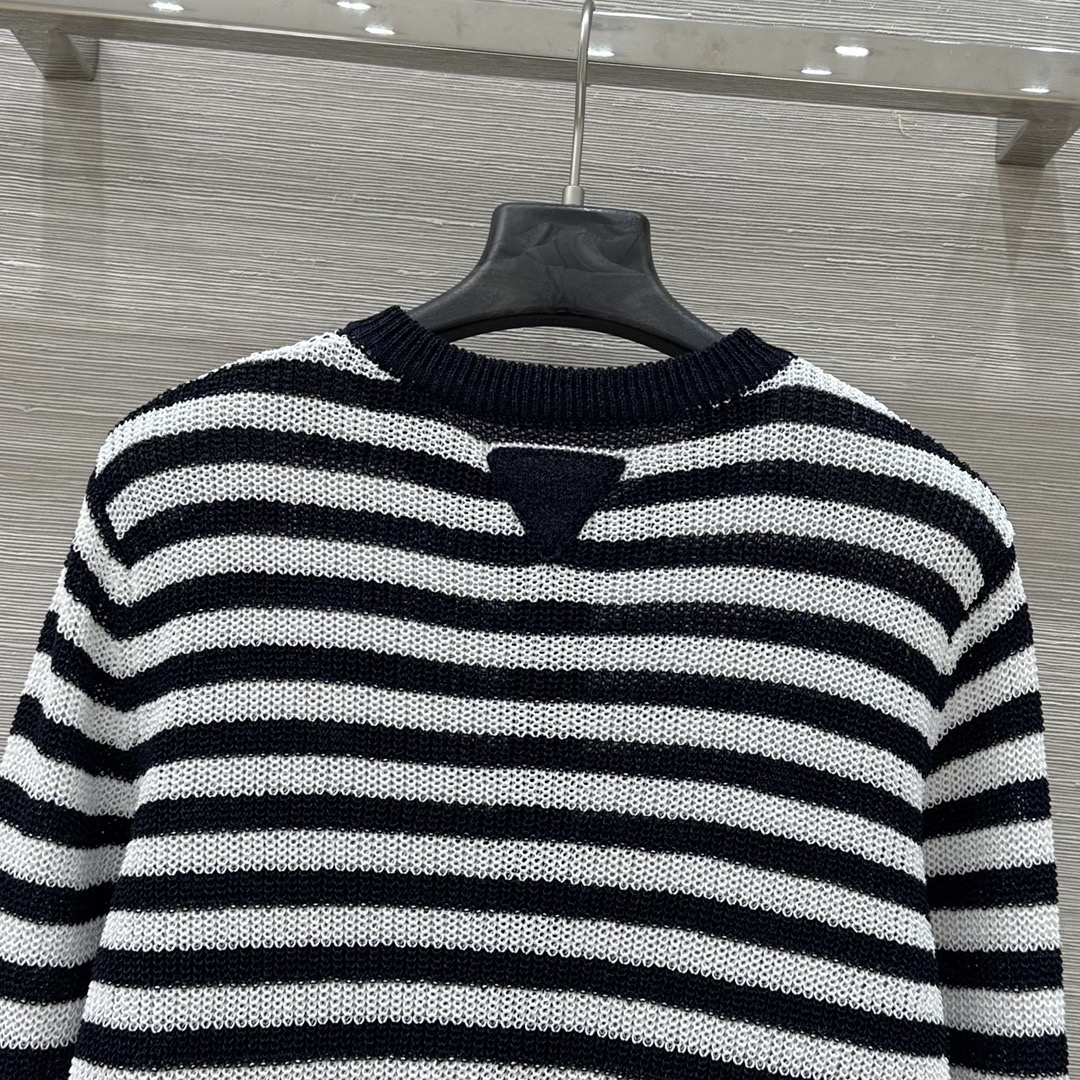 Prada コットンブークレ カーディガン