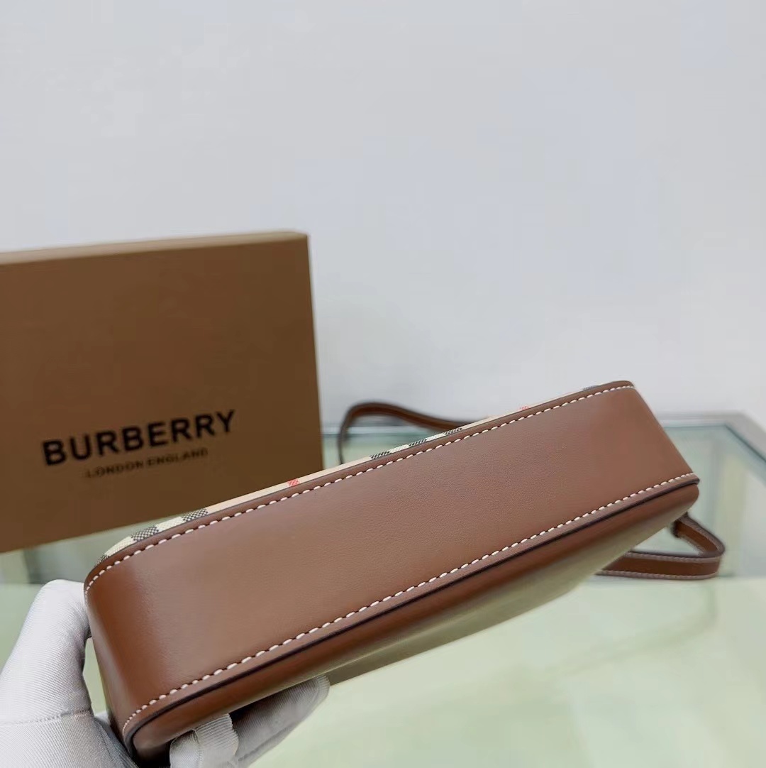 ★BURBERRY★ヴィンテージチェック ペニーバッグ★
