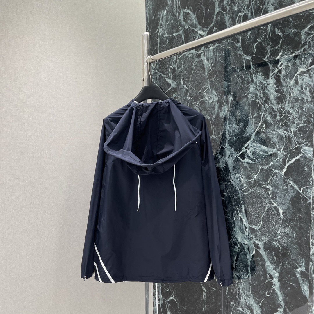 Prada ライトウェイト Re-Nylon ブルゾンジャケット