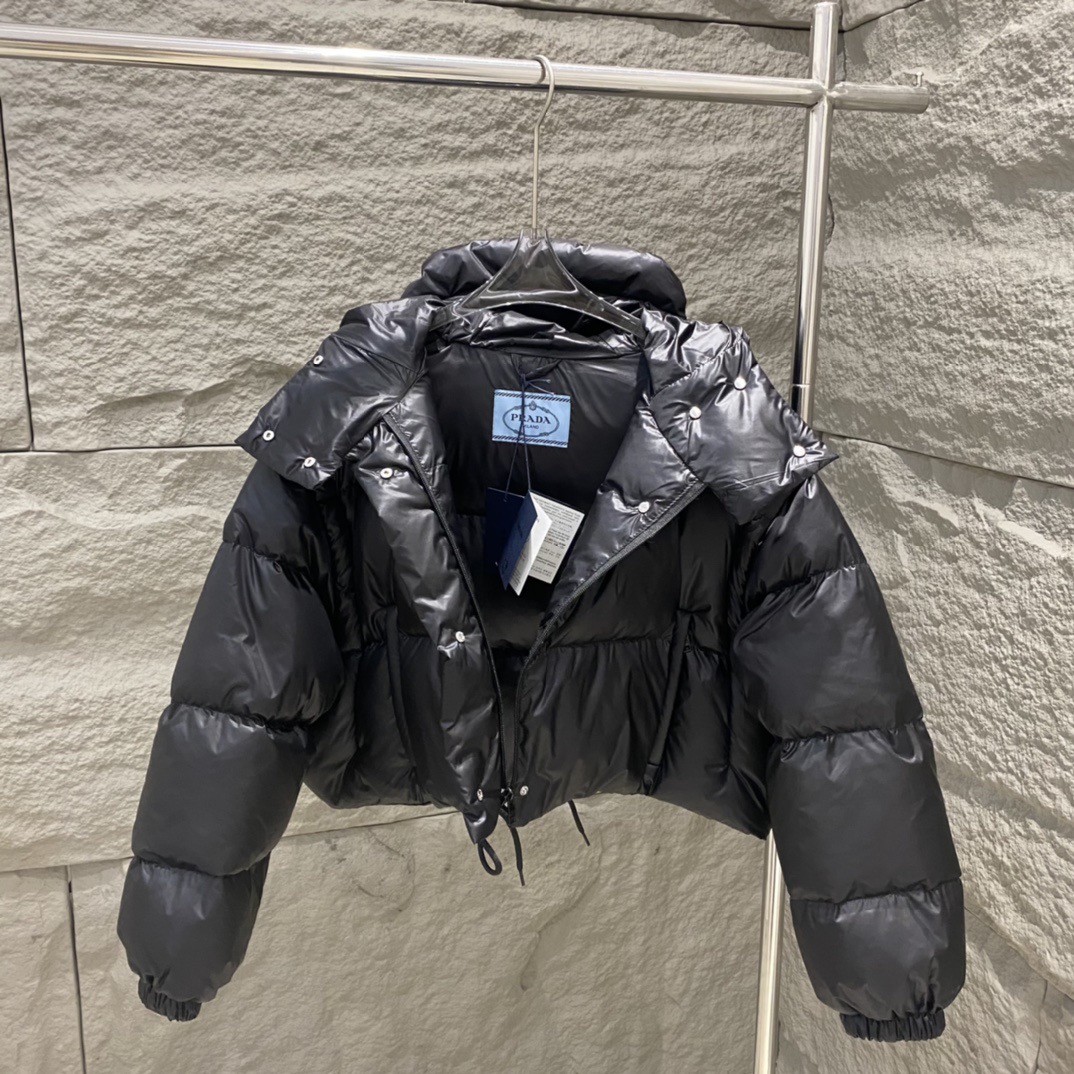 Prada Re-Nylon クロップド コンバーチブル ダウンジャケット