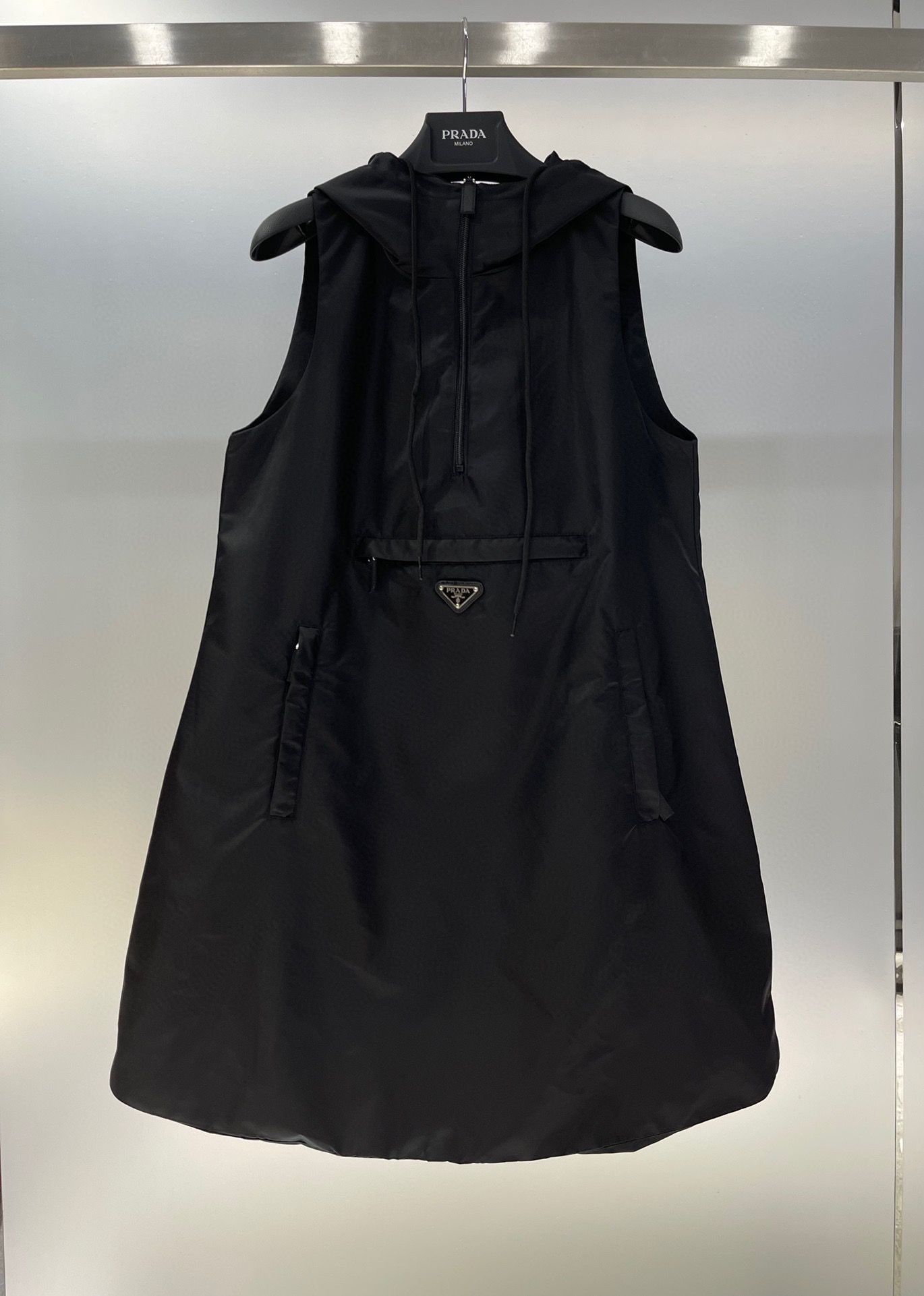 Prada Re-Nylon ミニドレス