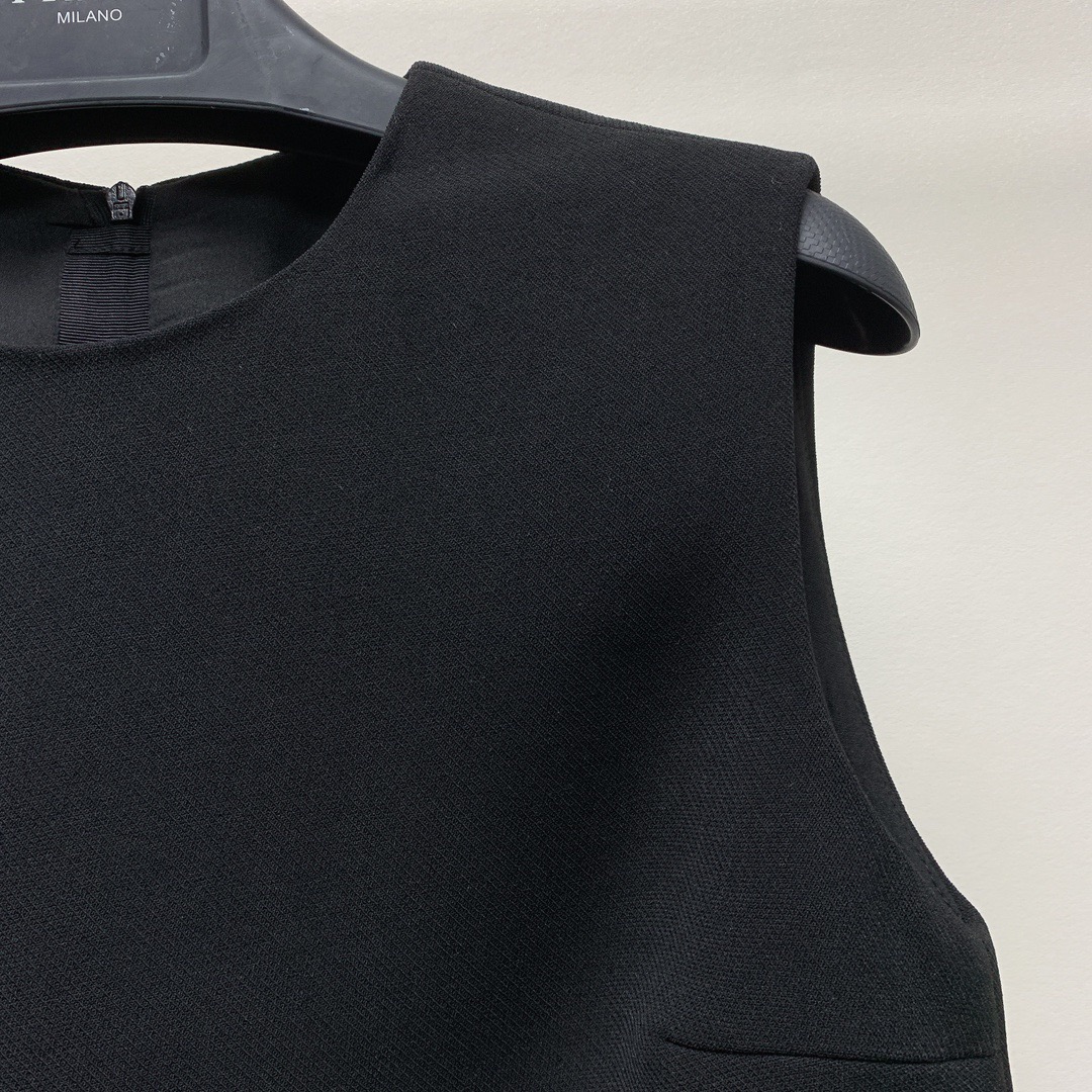 Prada ナッテ ミニドレス