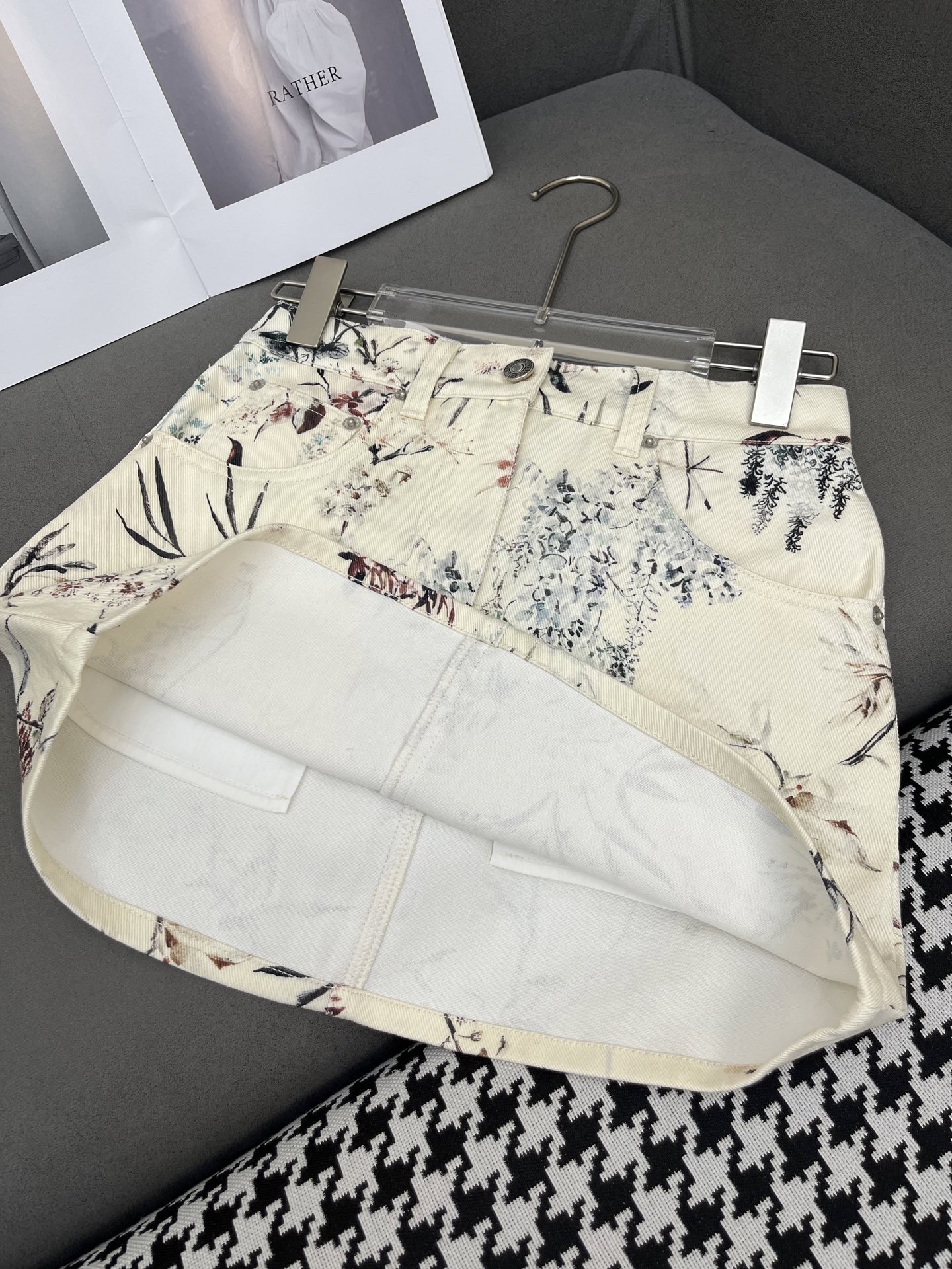 DIOR  ミニスカート