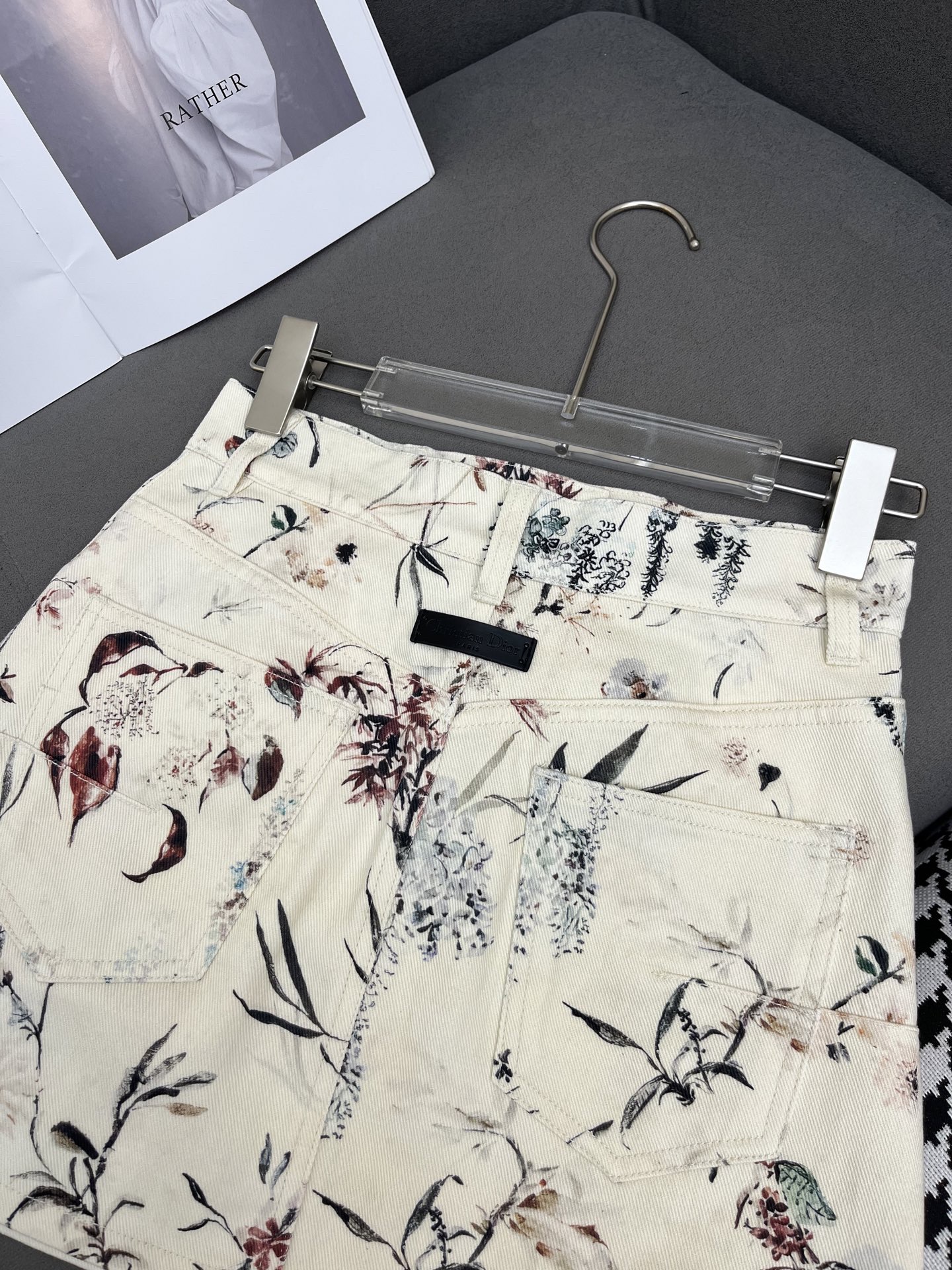DIOR  ミニスカート