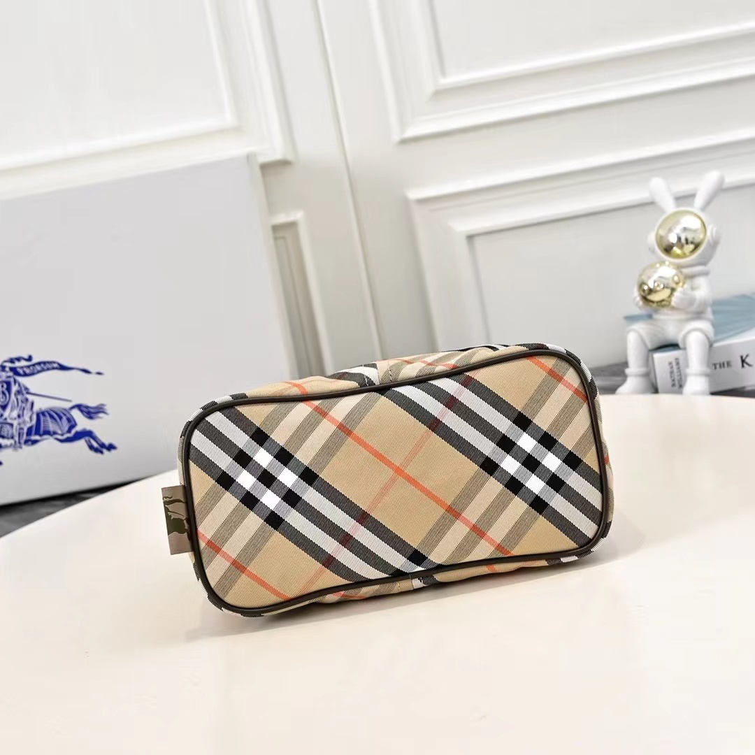 バーバリー ロンドン Burberry バッグ レディース ショルダーバッグ チェック柄 ポーチ付き 