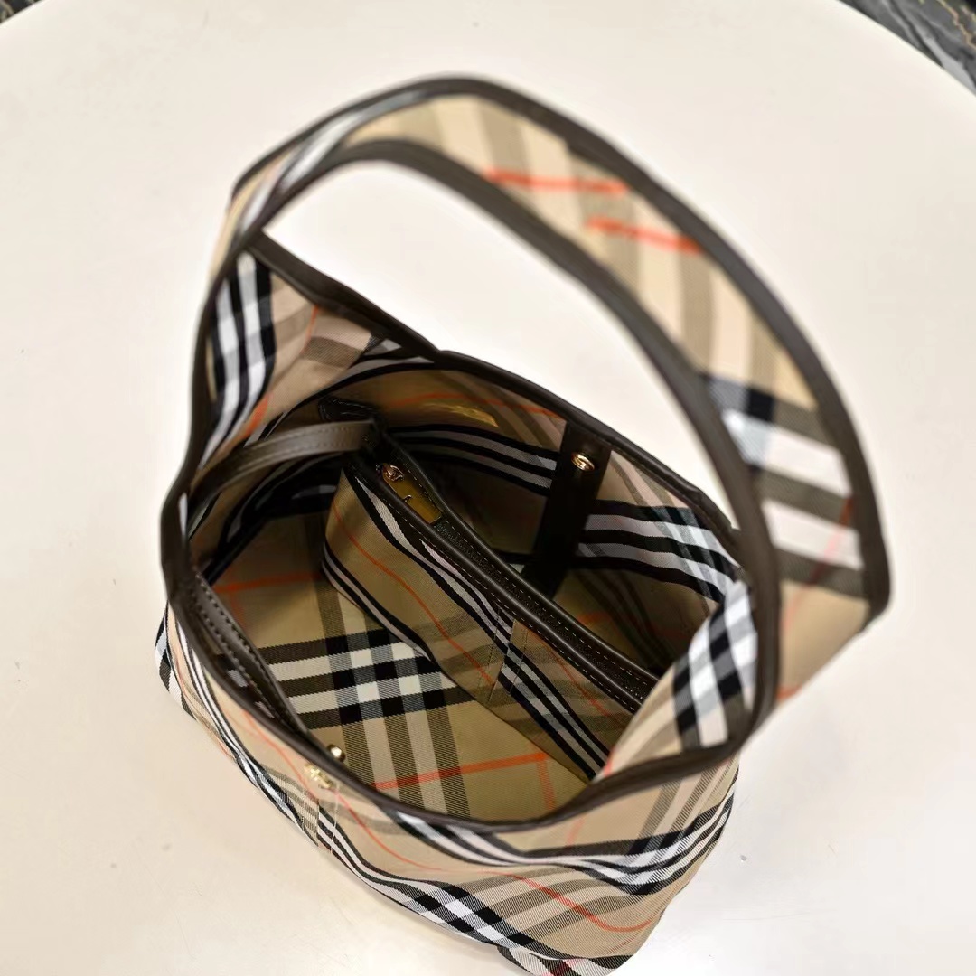 バーバリー ロンドン Burberry バッグ レディース ショルダーバッグ チェック柄 ポーチ付き 