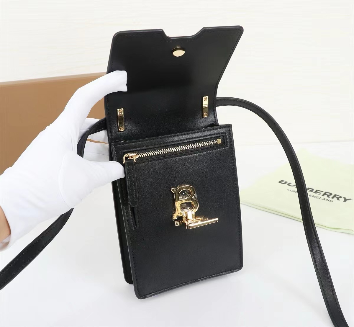 バーバリー ロビンバッグ