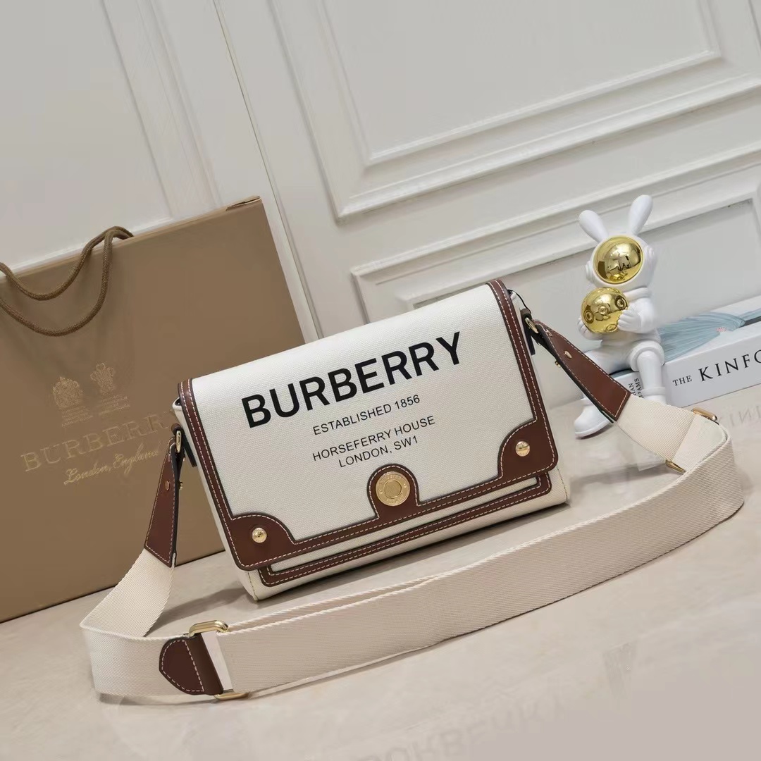 BURBERRY ノート ミディアム キャンバスバッグ