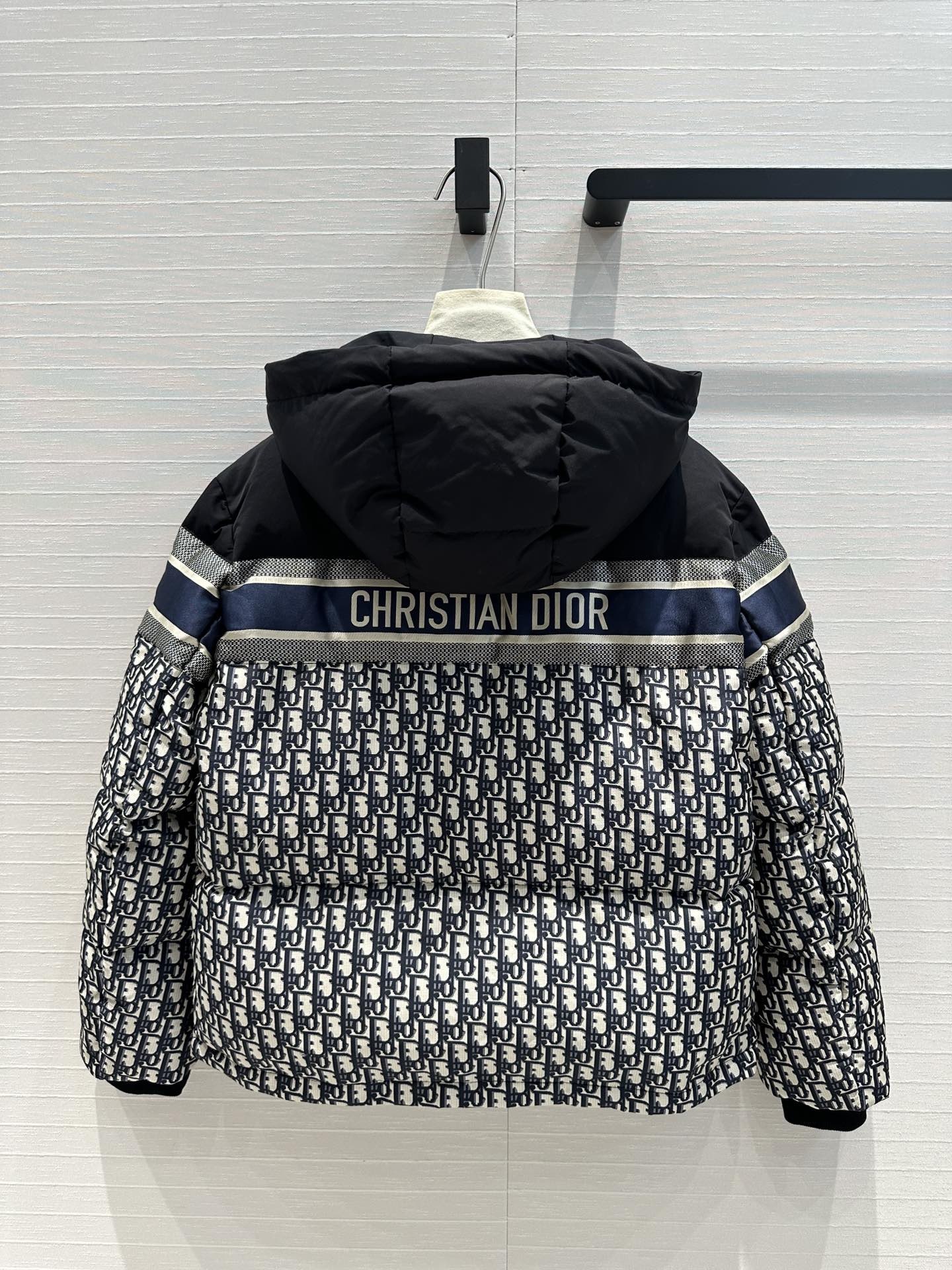 DIOR リバーシブル クロップド パファージャケット