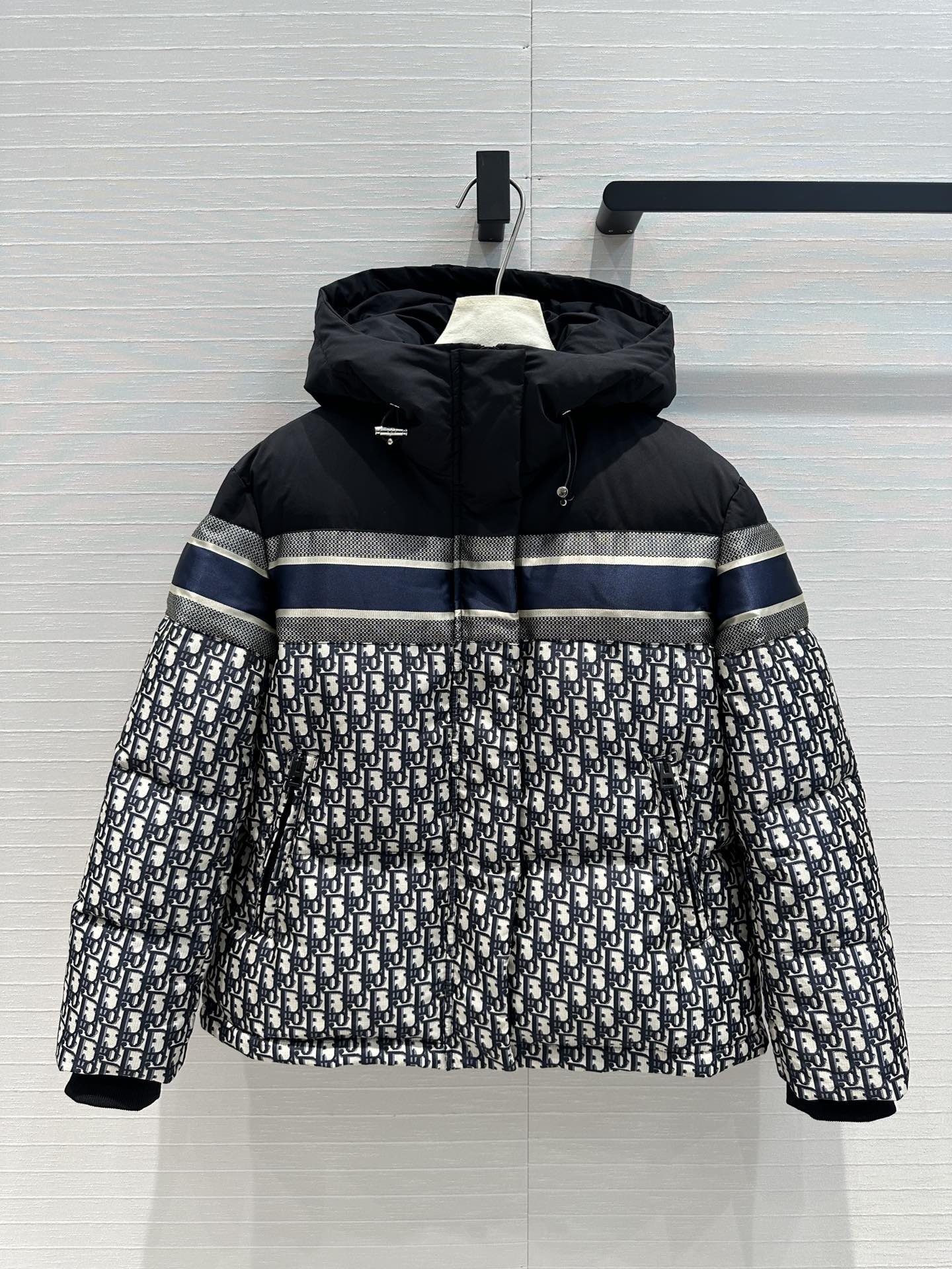 DIOR リバーシブル クロップド パファージャケット