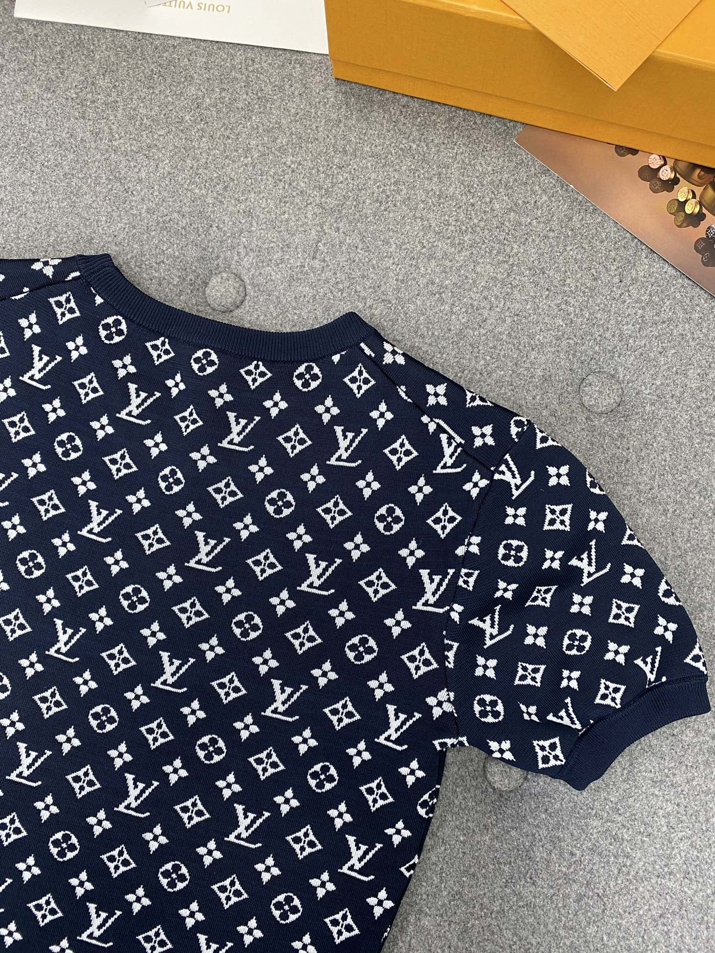 Louis vuitton モノグラムジャカード ニットトップ