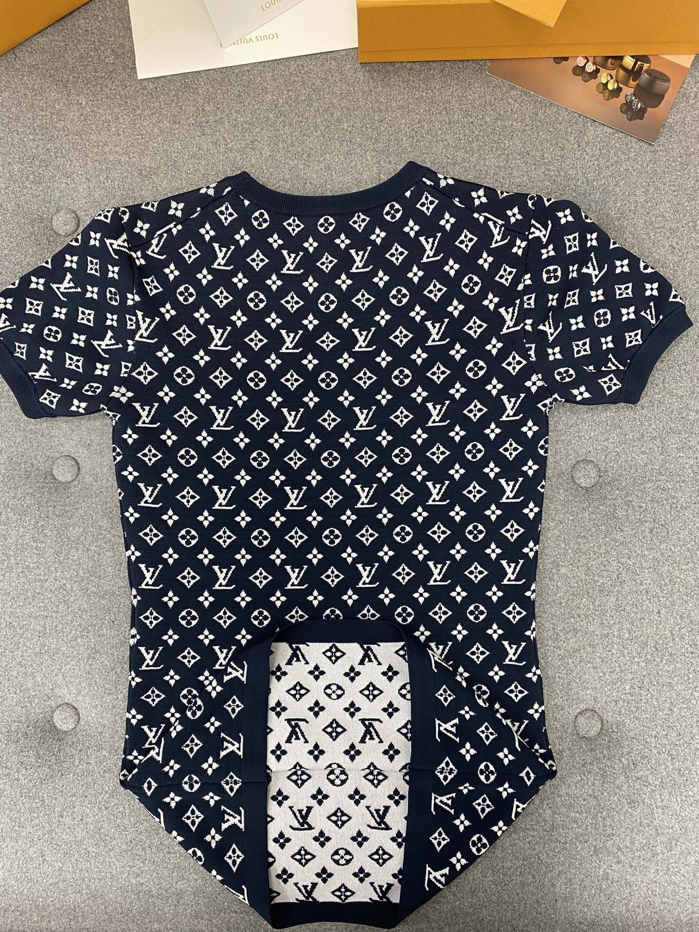 Louis vuitton モノグラムジャカード ニットトップ