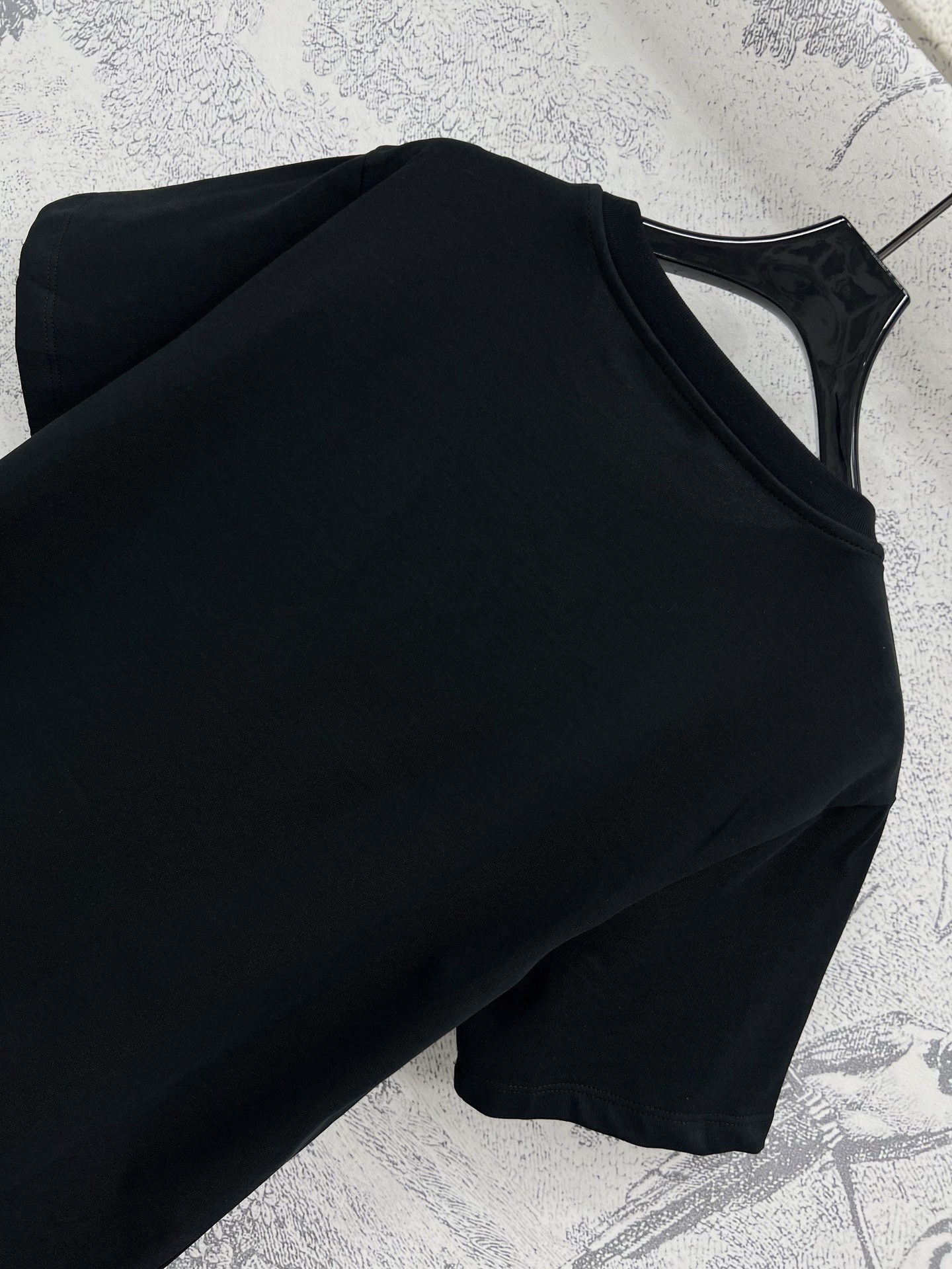 Louis vuitton シグネチャーポケット Tシャツ