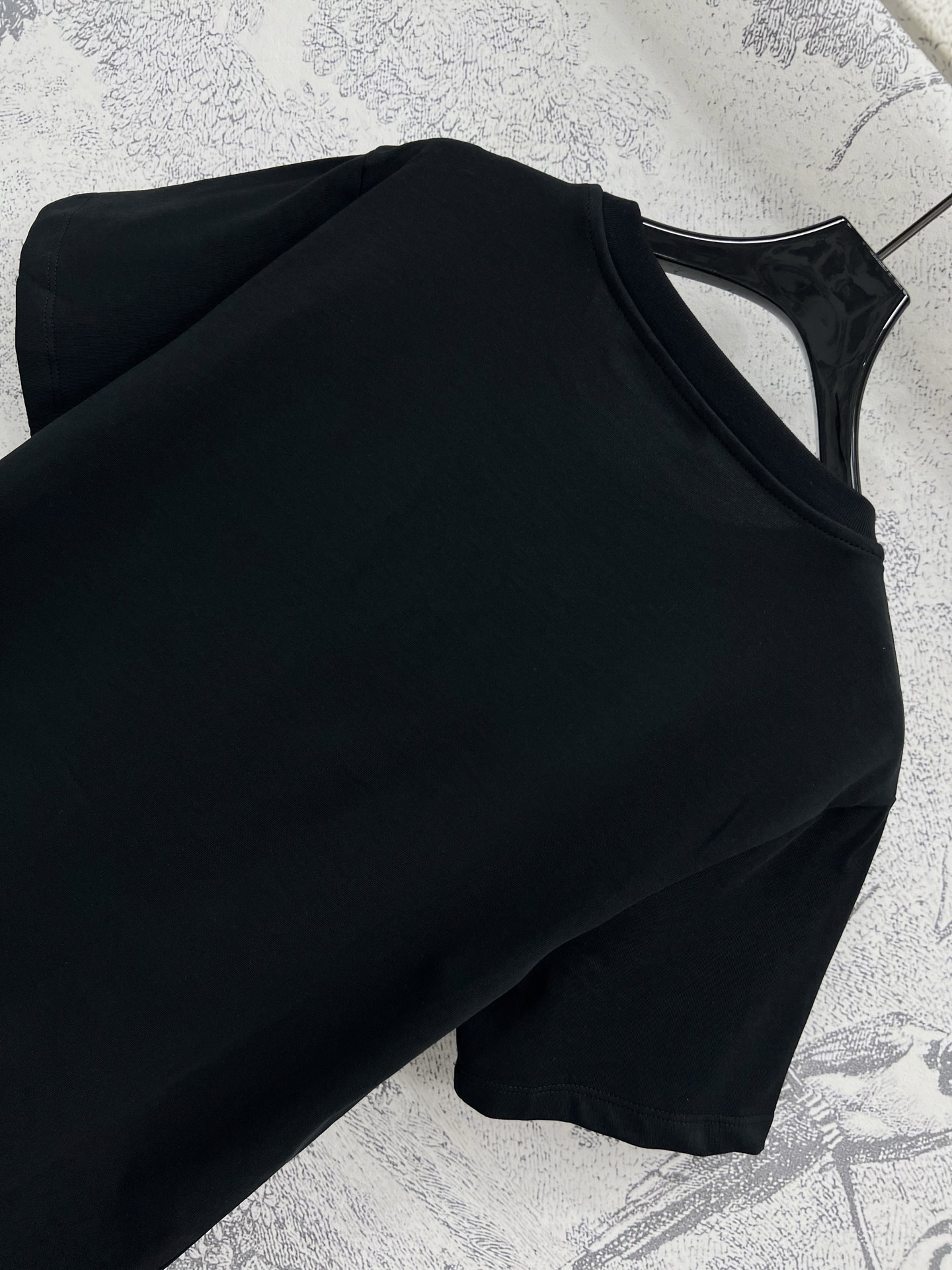 Louis vuitton シグネチャーポケット Tシャツ