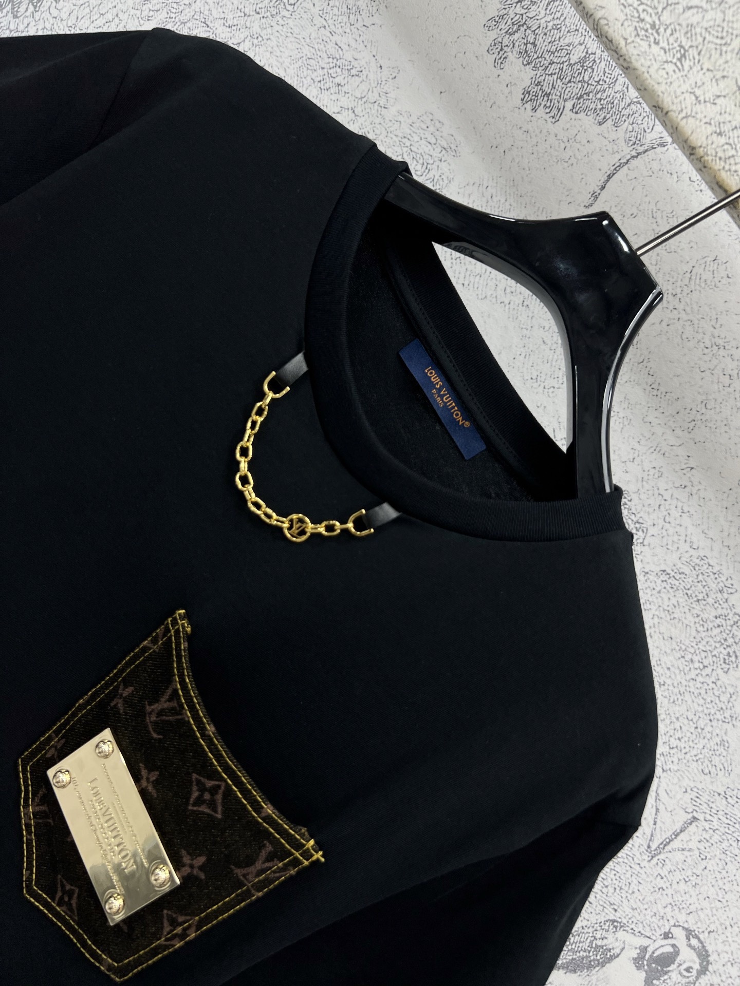 Louis vuitton シグネチャーポケット Tシャツ