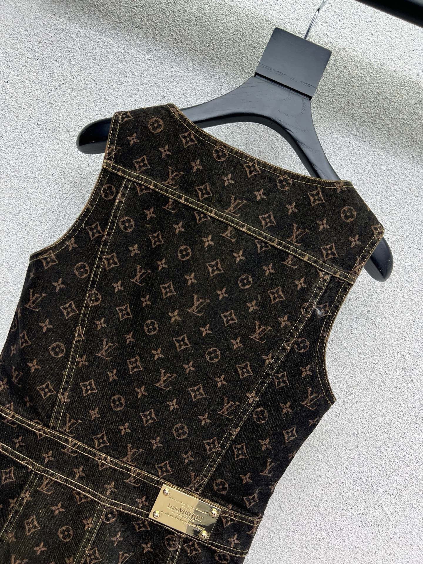 Louis vuitton モノグラムデニムボタン フロントドレス