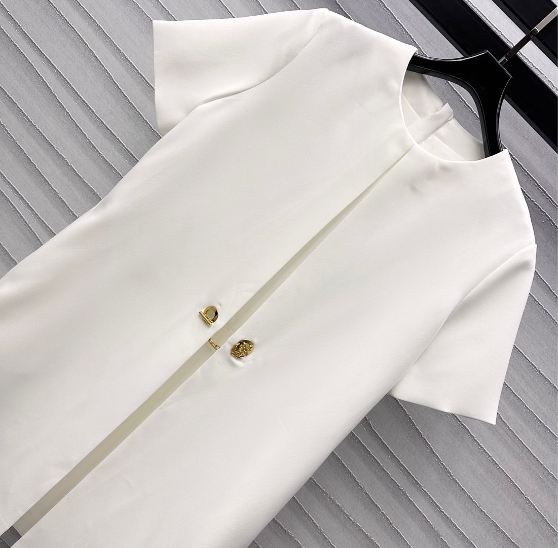Louis vuitton アンカーボタン Aラインドレス