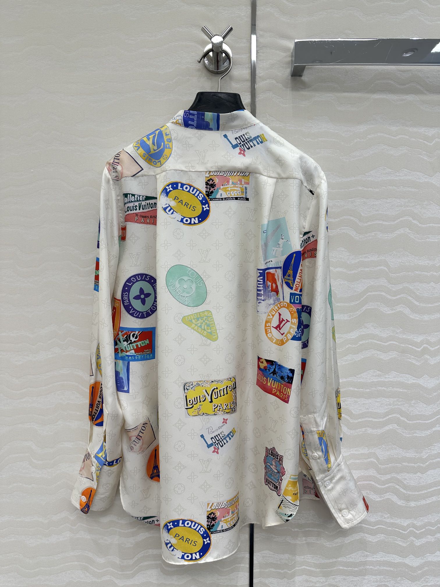 Louis vuitton マヒナ パッチ シルクシャツ