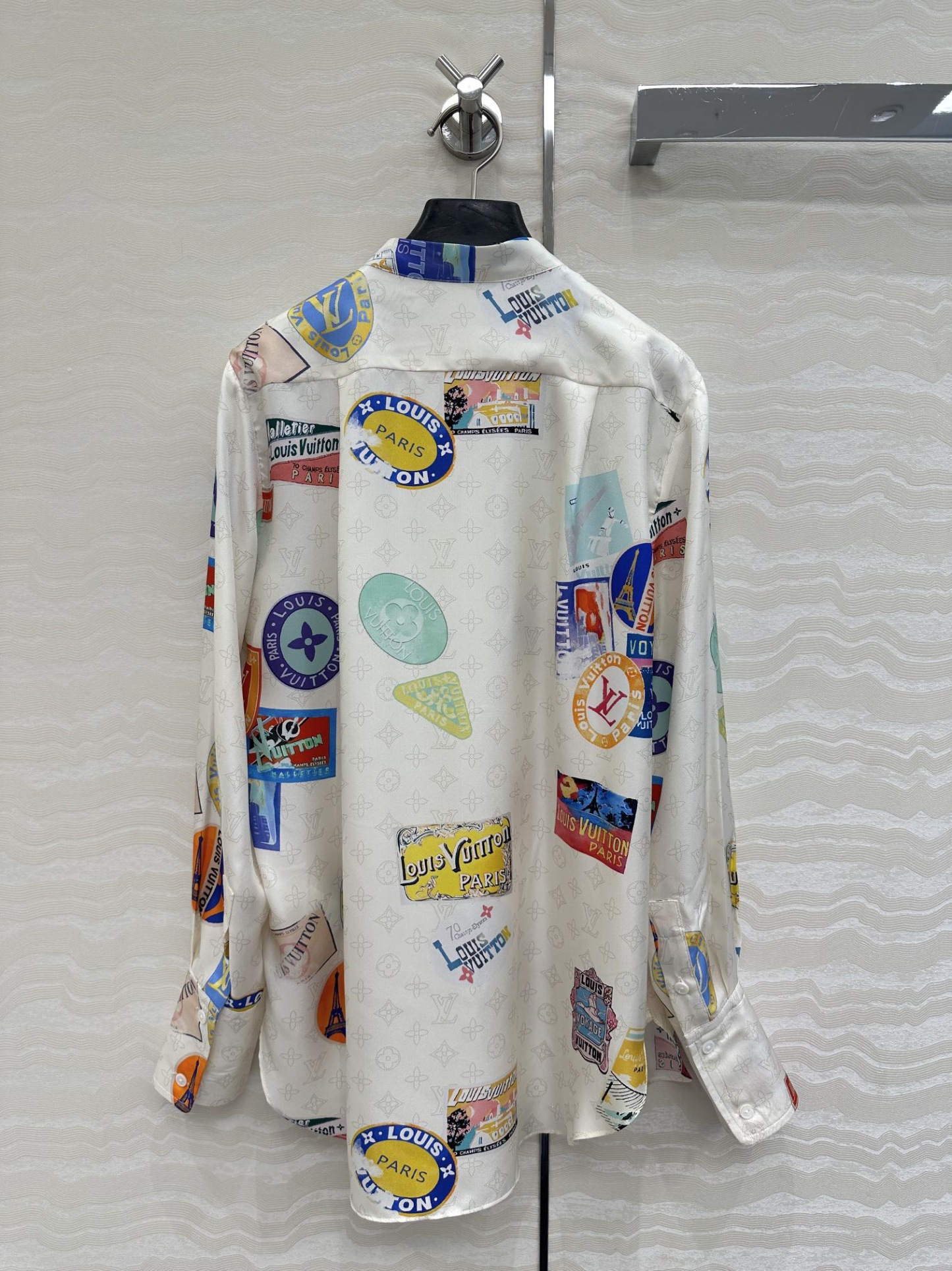 Louis vuitton マヒナ パッチ シルクシャツ