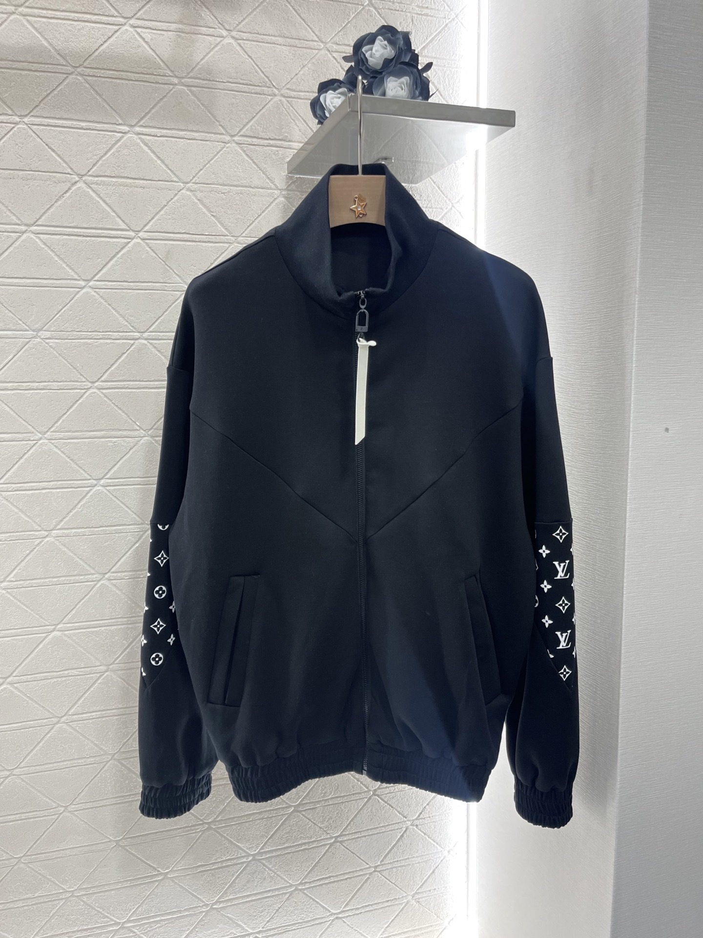 Louis vuitton モノグラムアクセント ニットジャケット