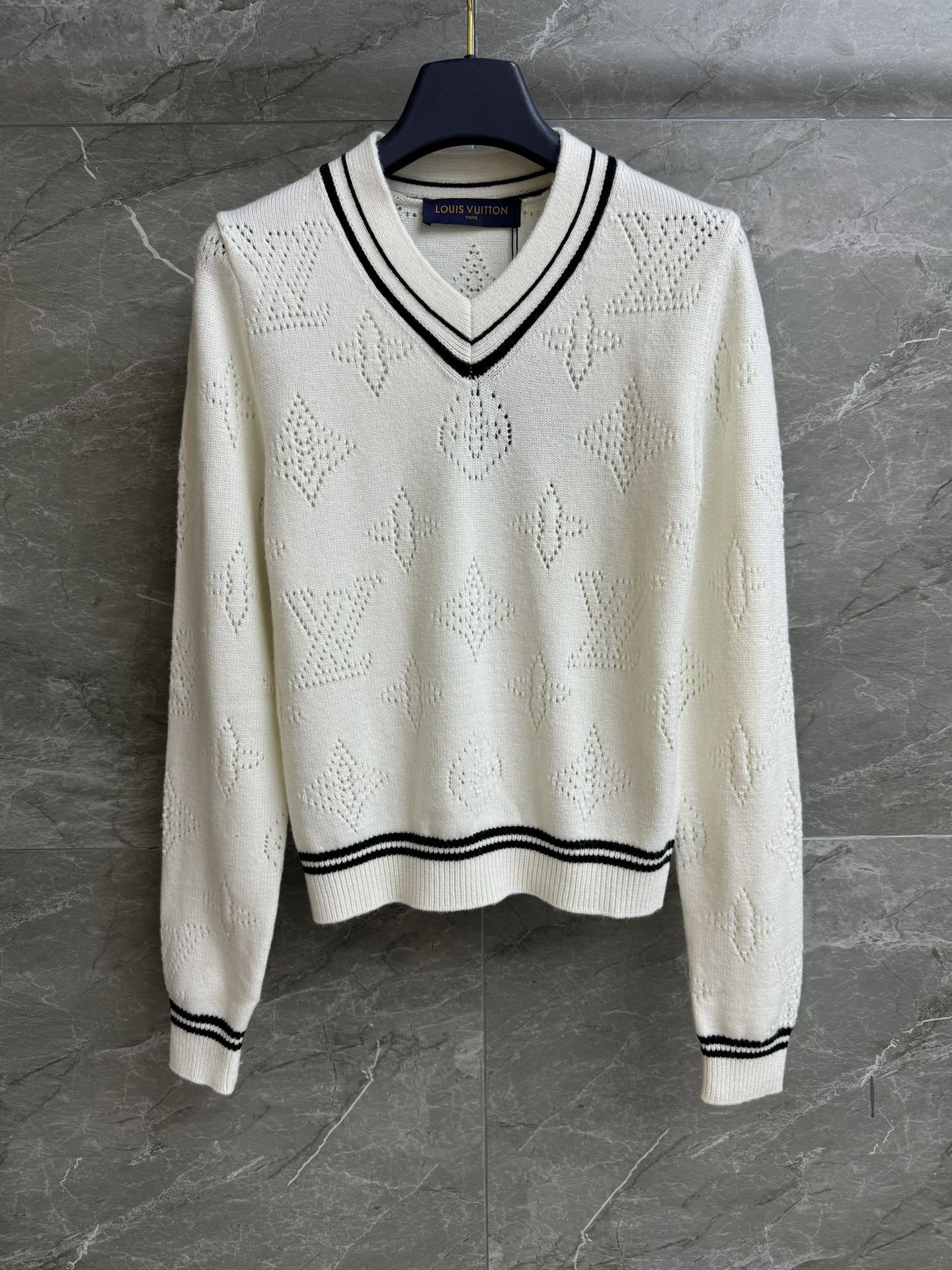 Louis vuitton ストライプアクセント プルオーバー