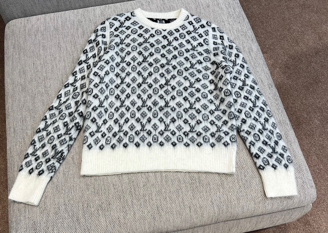 Louis vuitton モノグラムブラッシュドニットプルオーバー