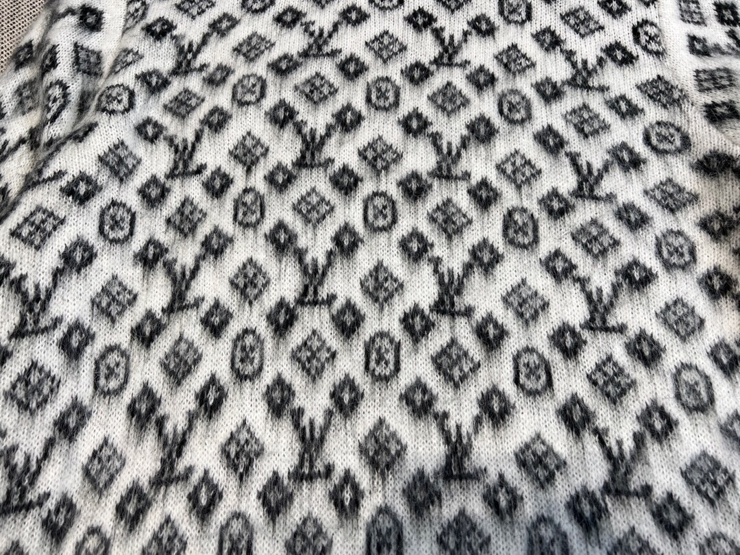 Louis vuitton モノグラムブラッシュドニットプルオーバー