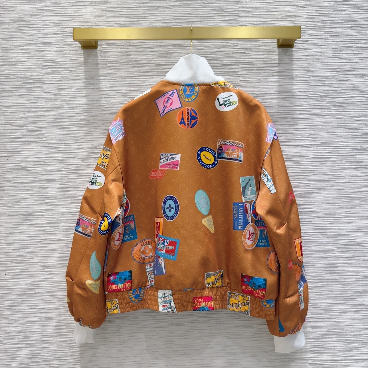 Louis vuitton トラベルパッチ ボンバージャケット