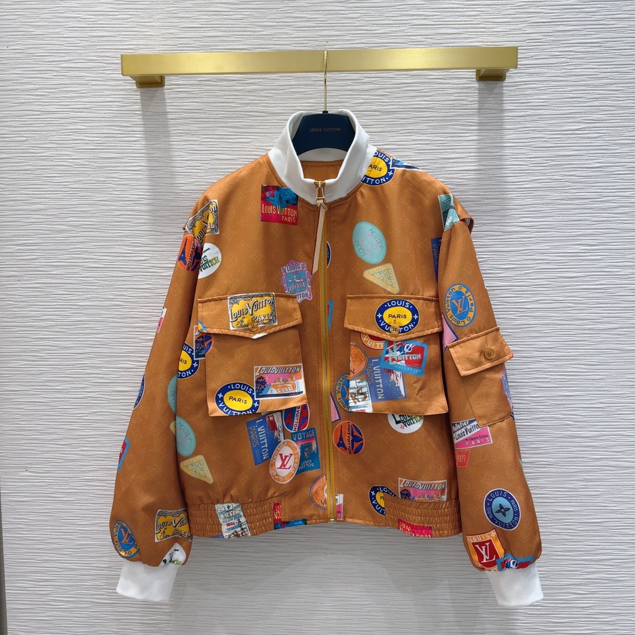 Louis vuitton トラベルパッチ ボンバージャケット