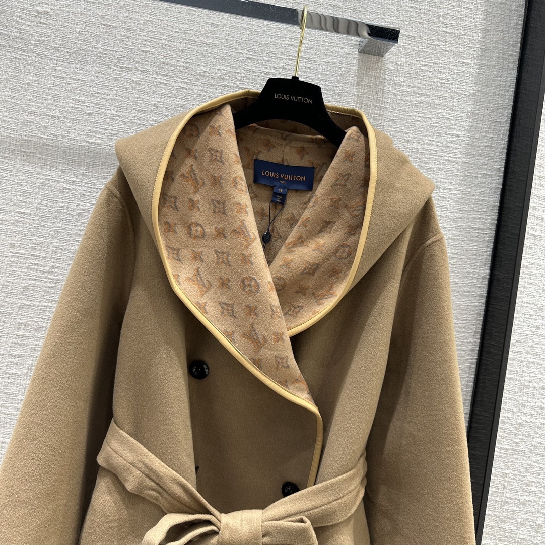 Louis vuitton 3D モノグラムダブルブレステッドラップコート