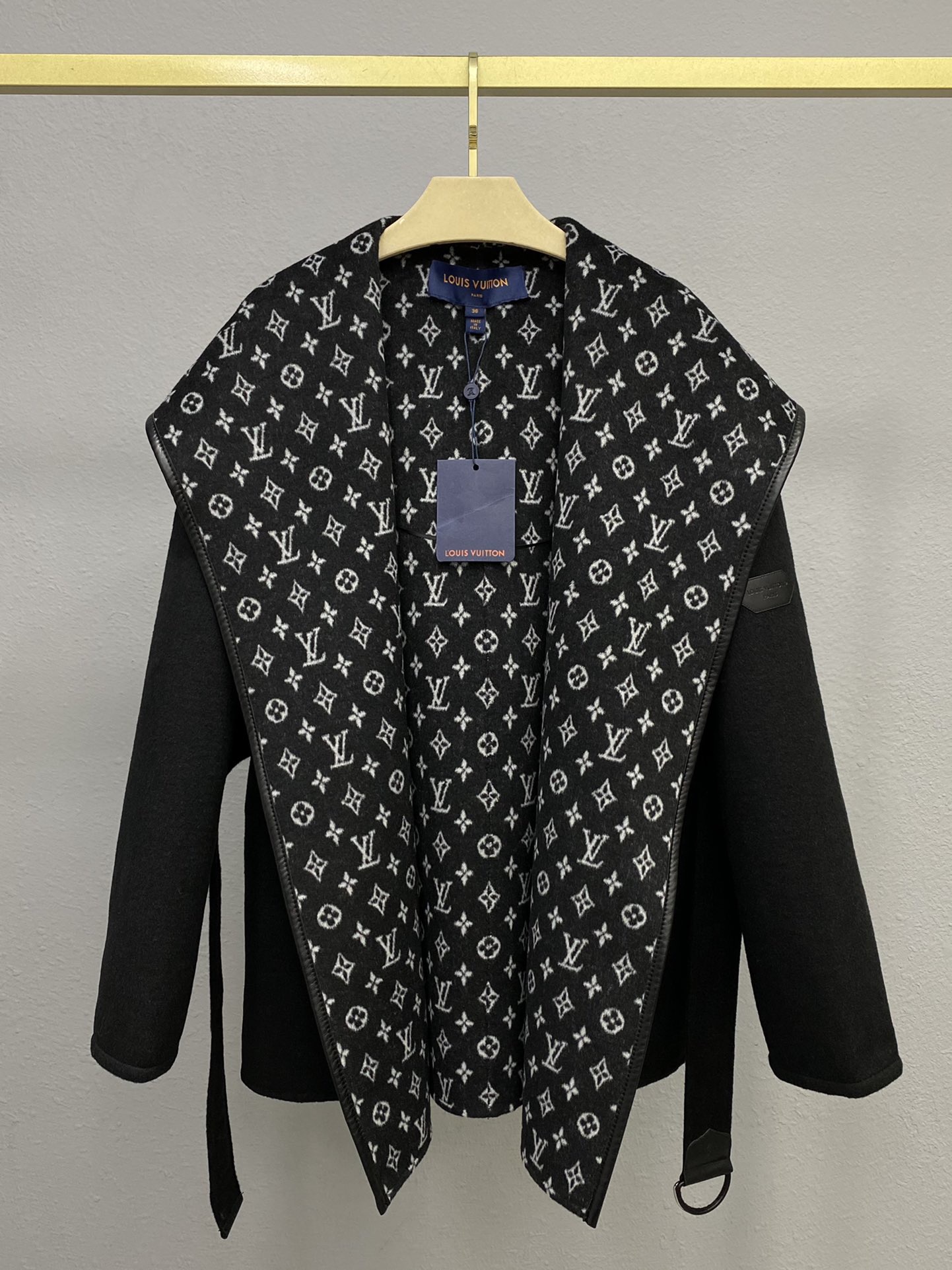 Louis vuitton ベルテッドショートラップピーコート