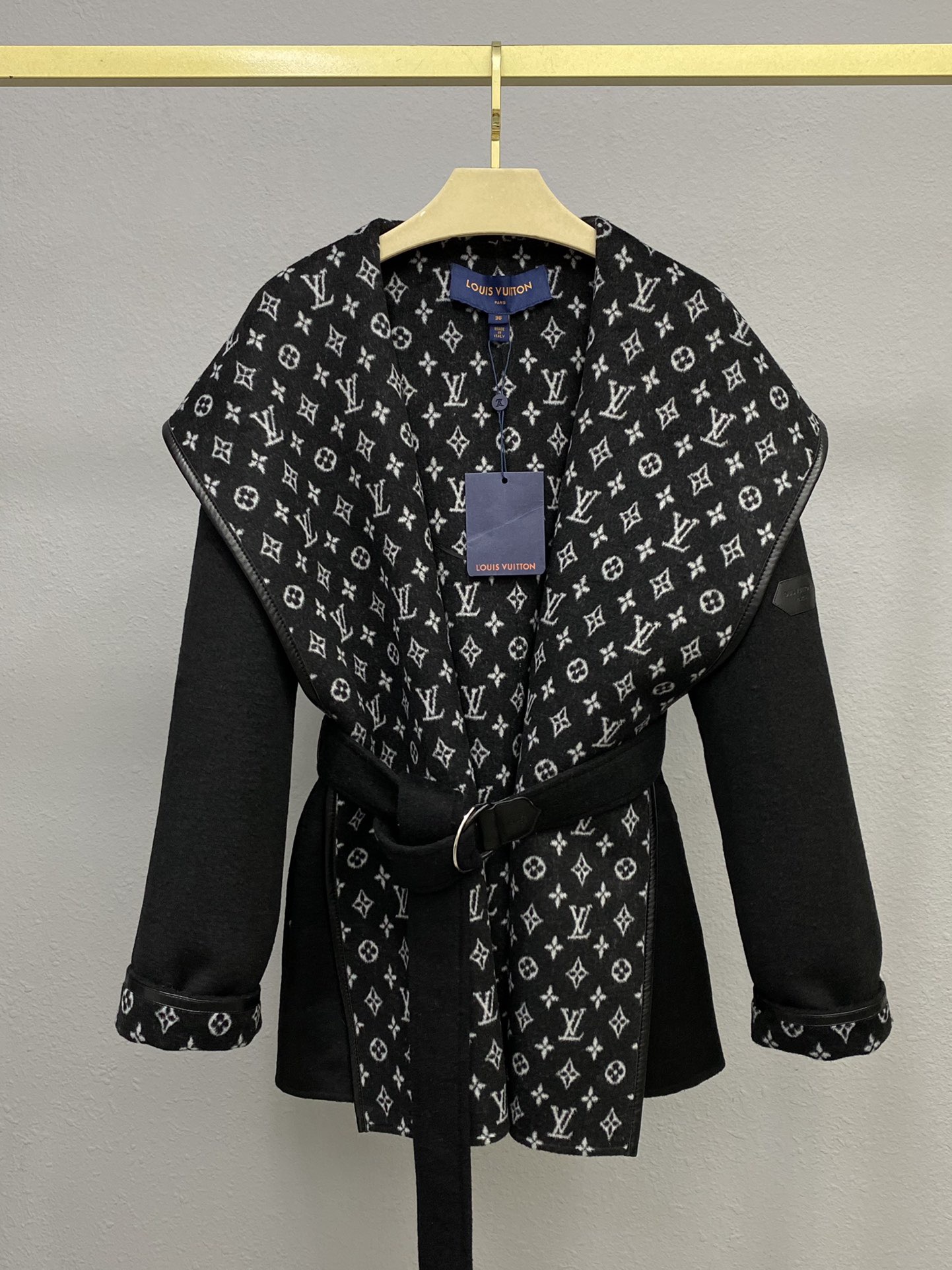 Louis vuitton ベルテッドショートラップピーコート