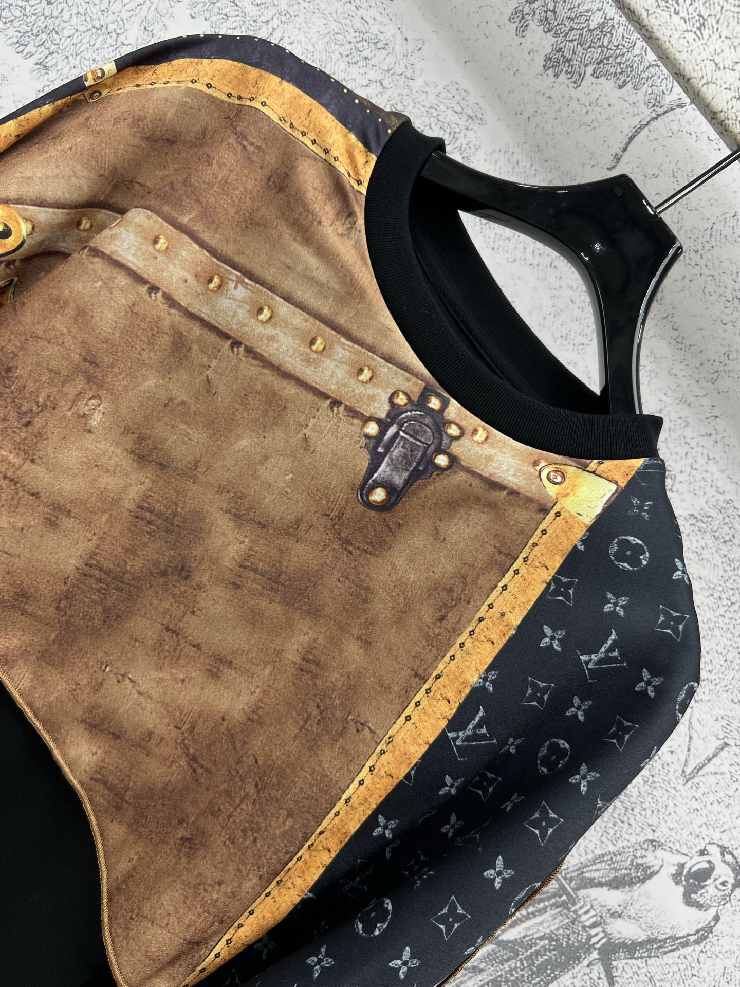 Louis vuitton トランクインサートプルオーバー