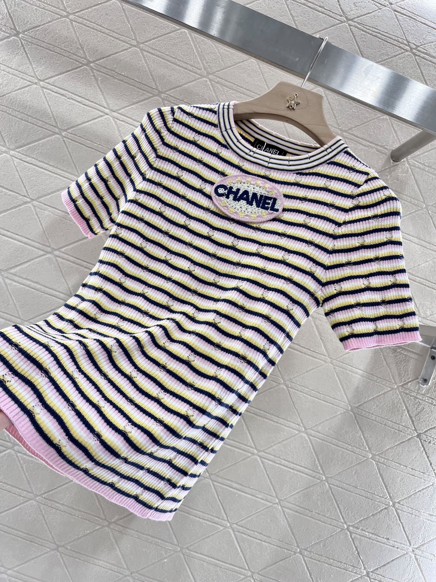 CHANEL 半袖 Tシャツ トップス