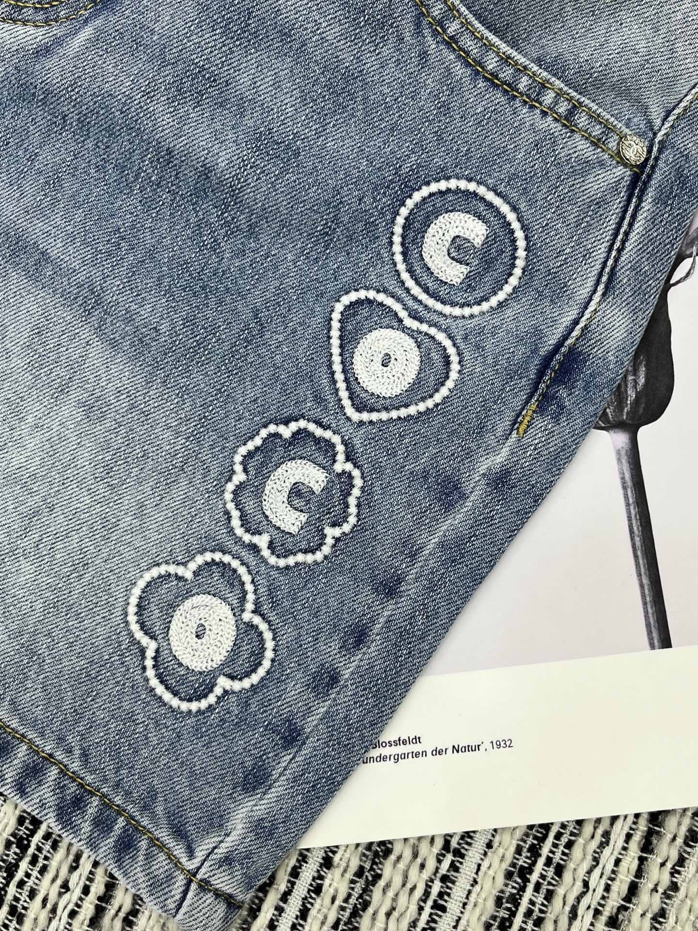 CHANEL ココビーチ ショートデニムパンツ