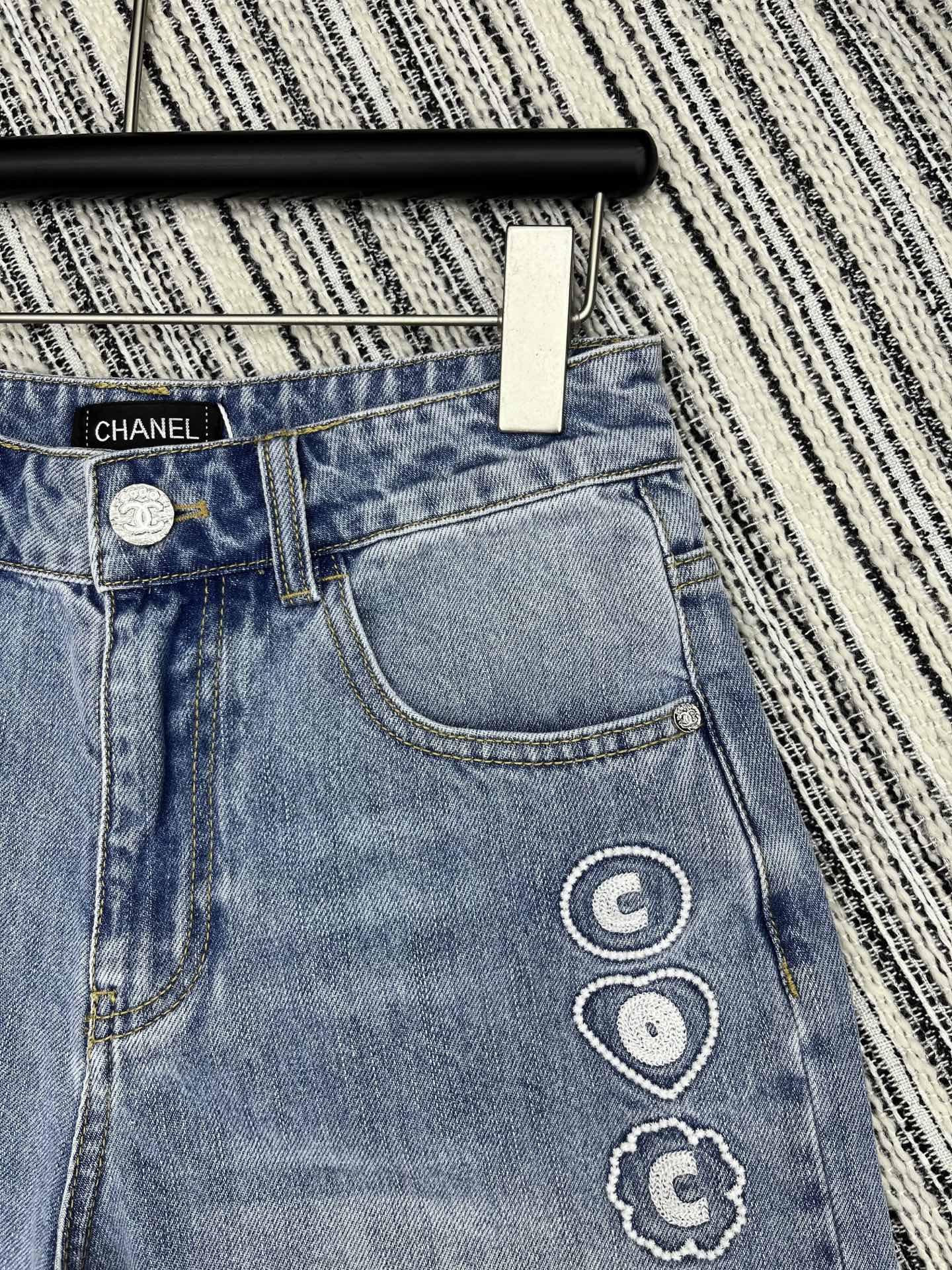 CHANEL ココビーチ ショートデニムパンツ
