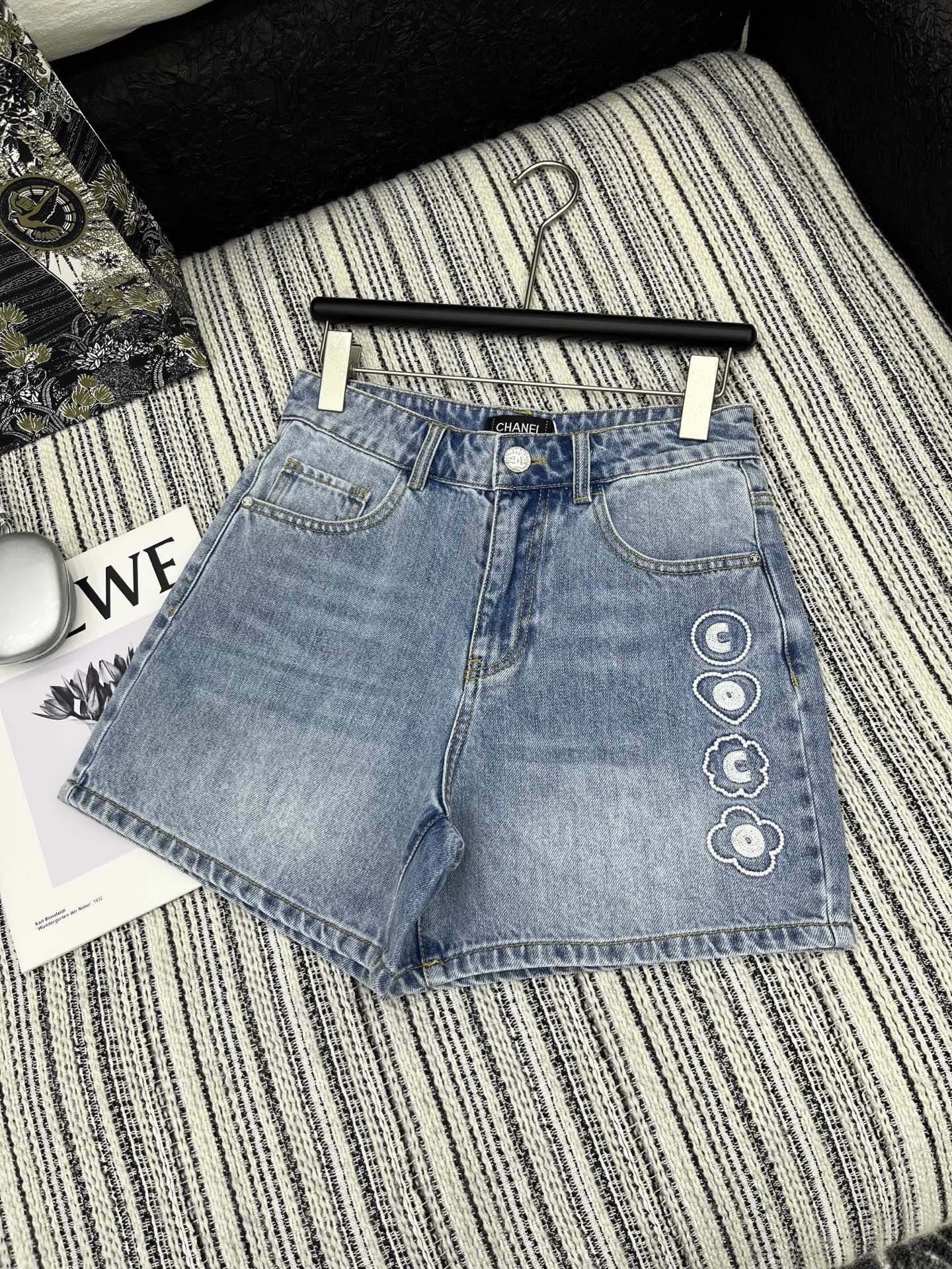 CHANEL ココビーチ ショートデニムパンツ