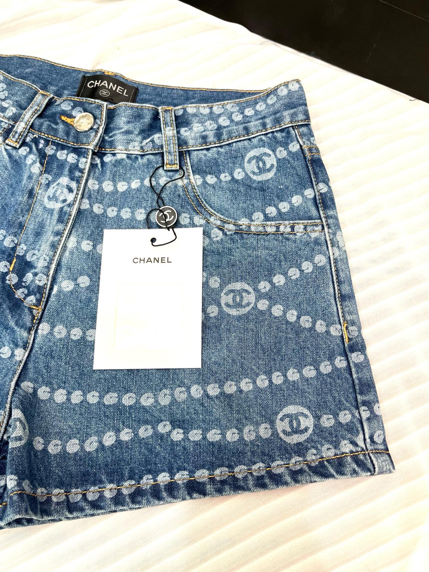 【CHANEL】デニムショートパンツ