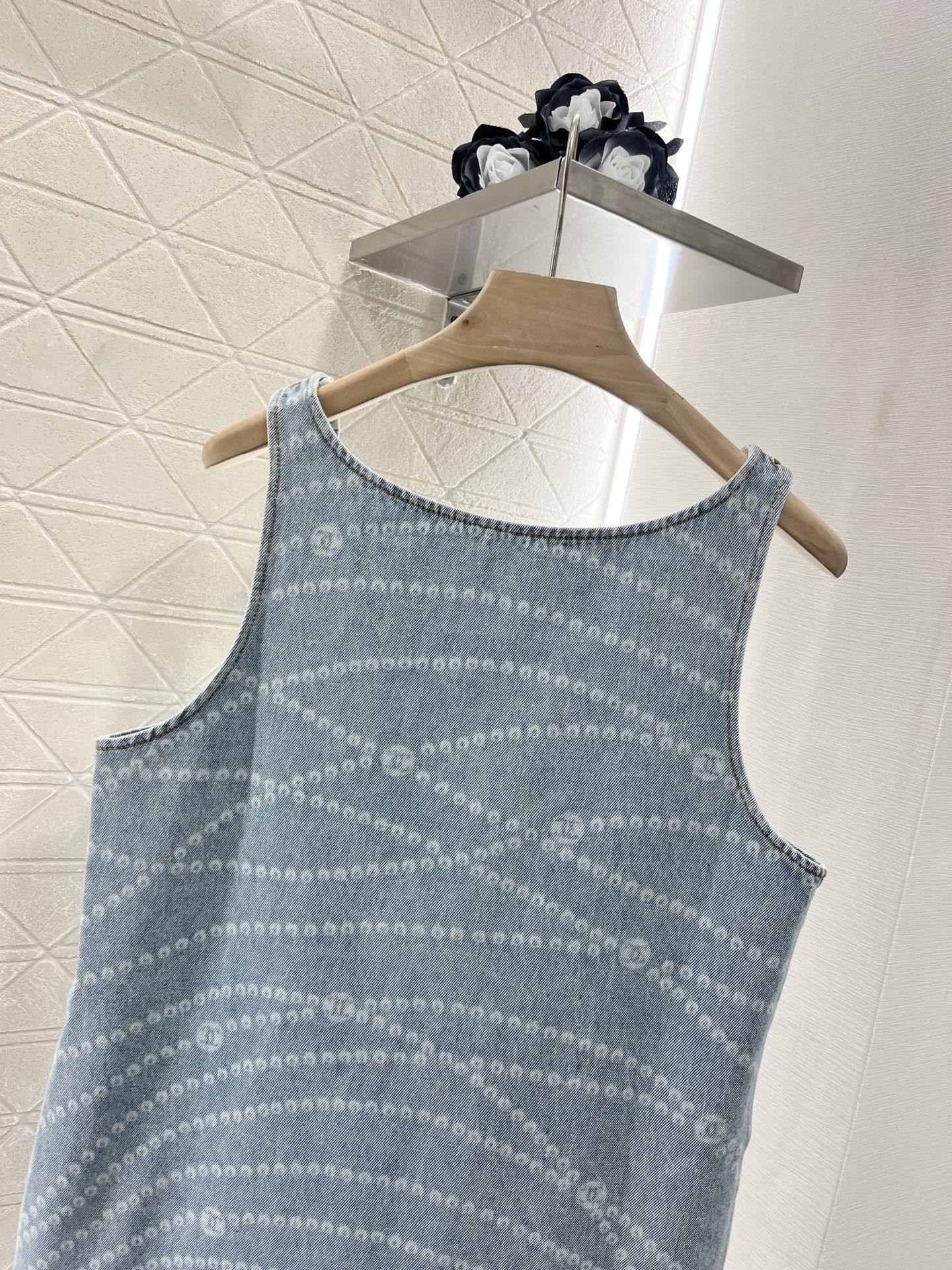 CHANEL　25ココビーチ　デニムワンピ