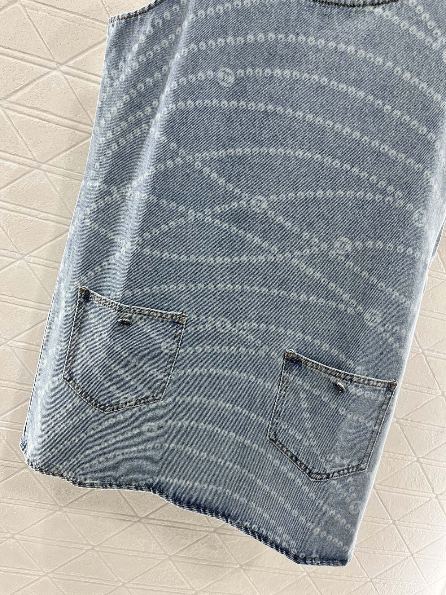 CHANEL　25ココビーチ　デニムワンピ