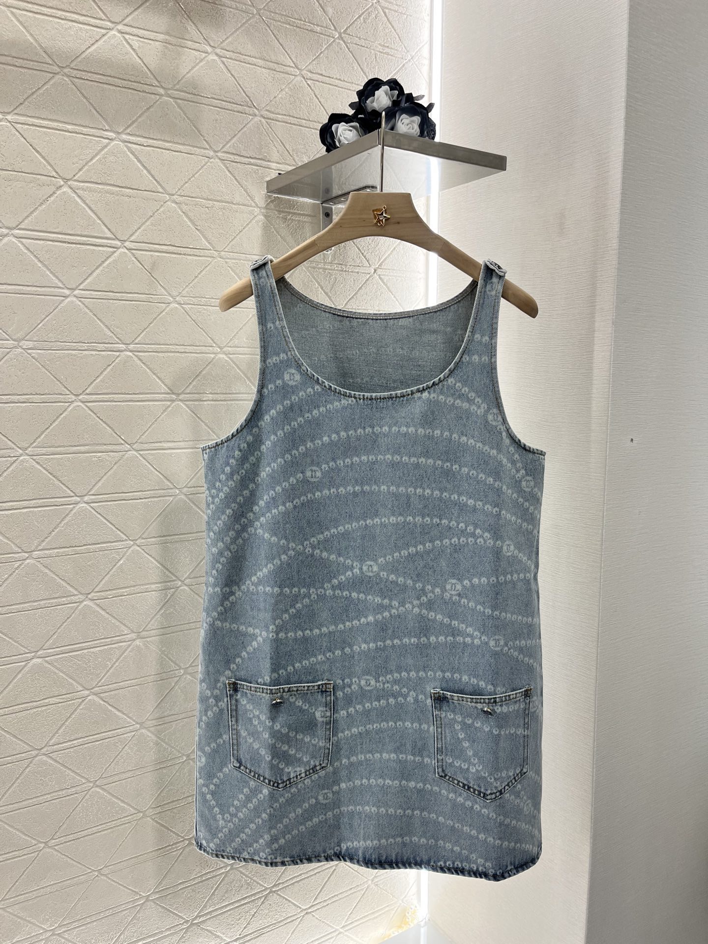 CHANEL　25ココビーチ　デニムワンピ