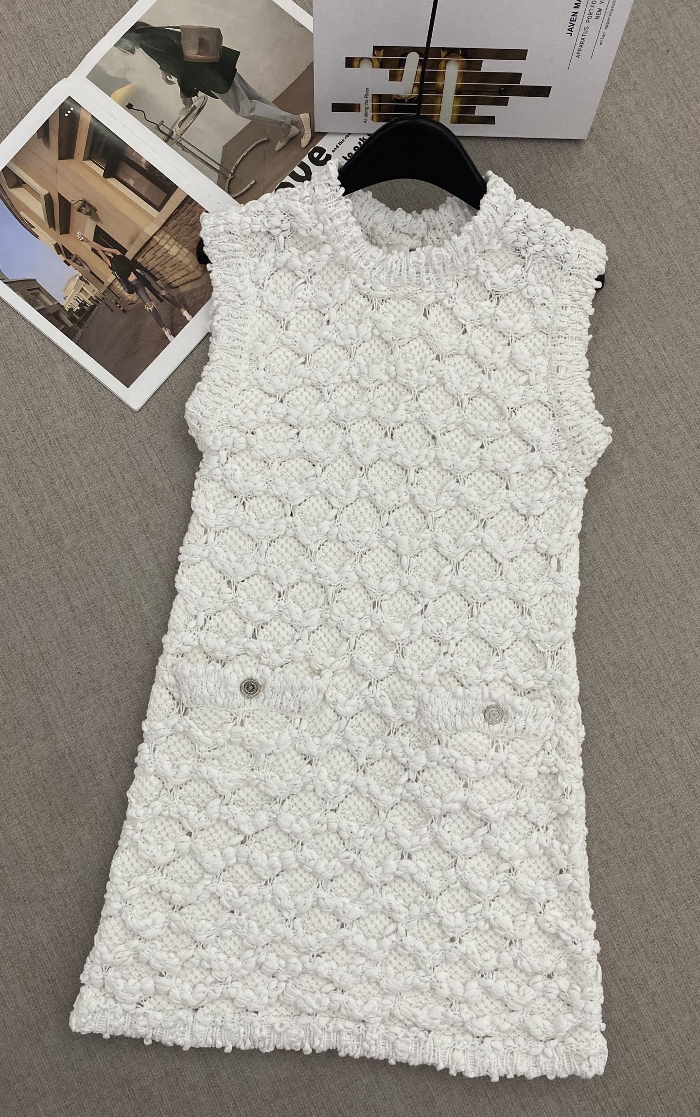 白ニット ワンピ【CHANEL】ドレス